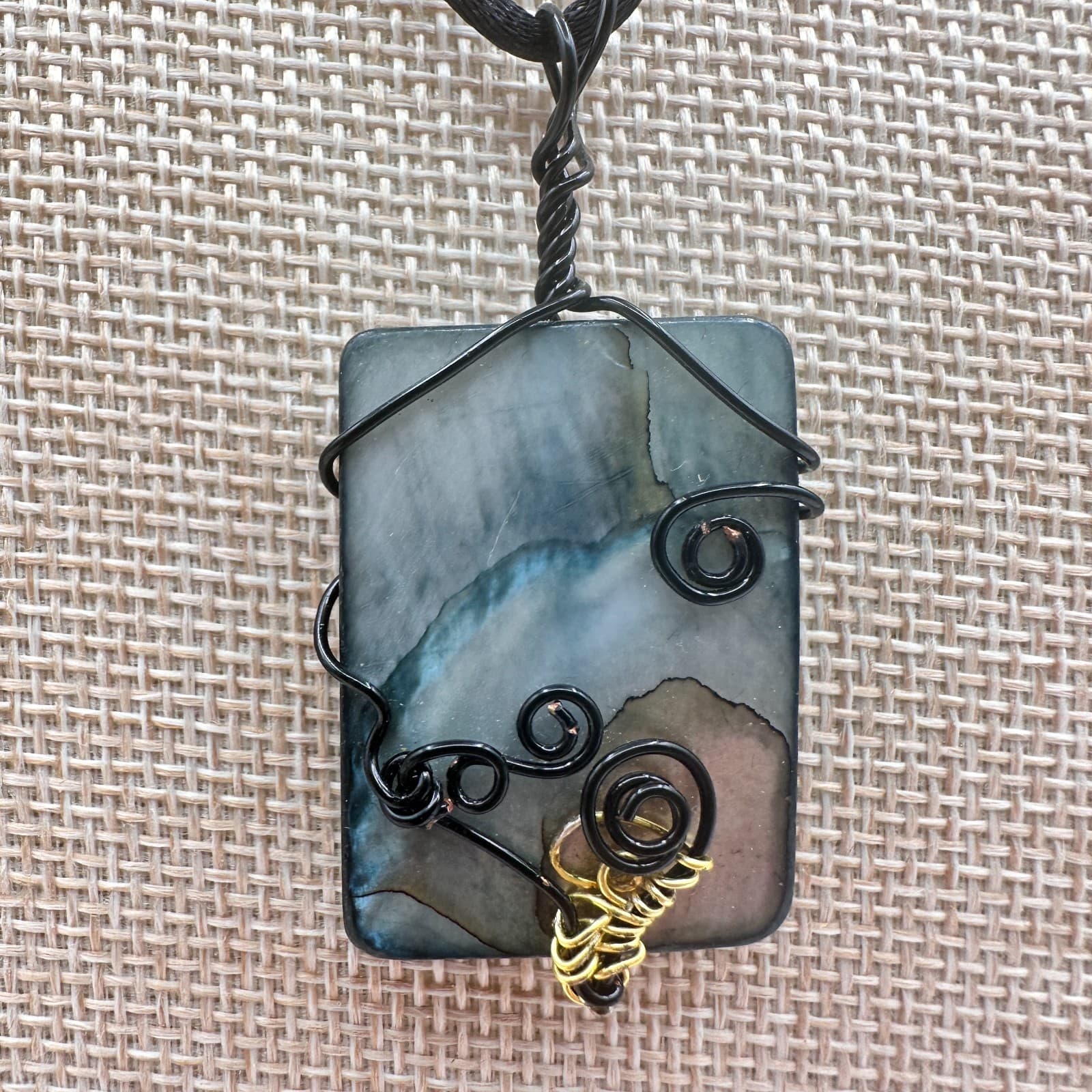 Vintage Y2k Wire Wrapped Rectangular Stone Pendant Black Cord Toggle Jewelry - Thumbnail 4