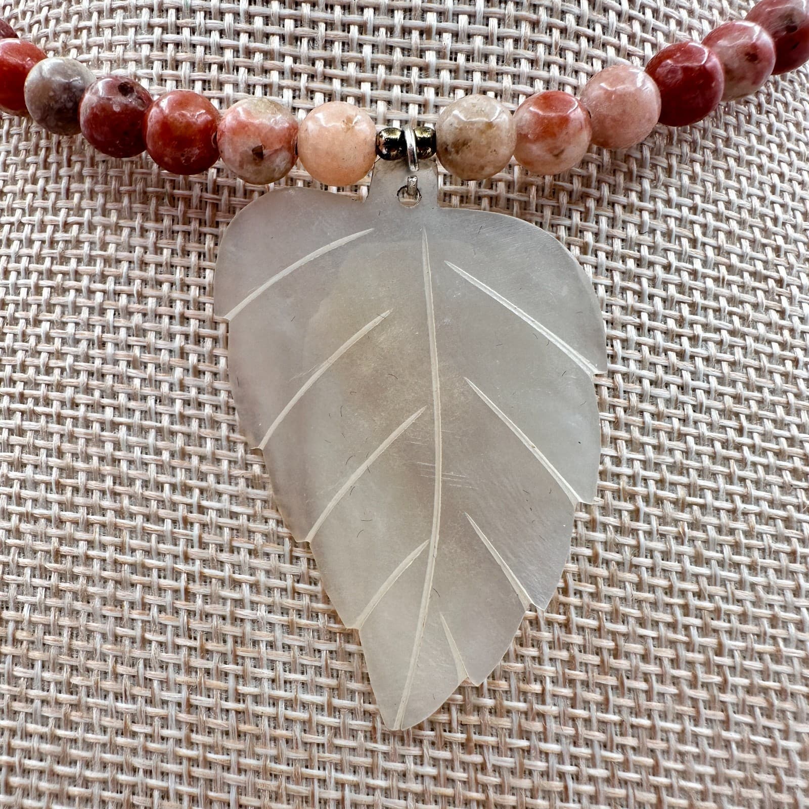 Vintage 80s Agate Leaf Pendant Beaded Necklace Jasper Sunstone Choker Jewelry - Thumbnail 3
