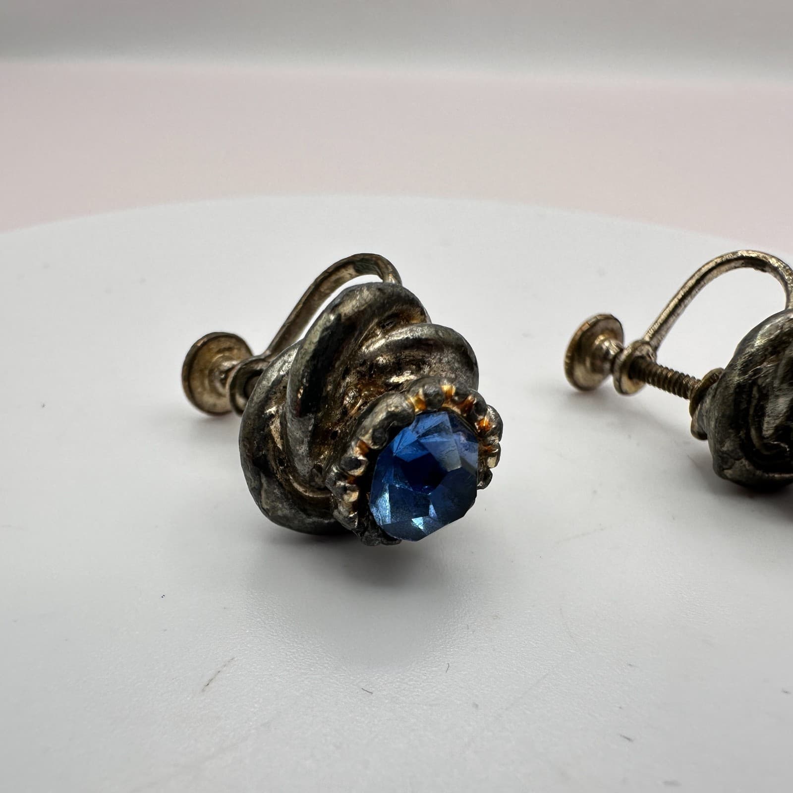 Vintage 90s Blue Glass Silver Tone Knot Earrings Classic Fashion Women's Jewelry - Thumbnail 5