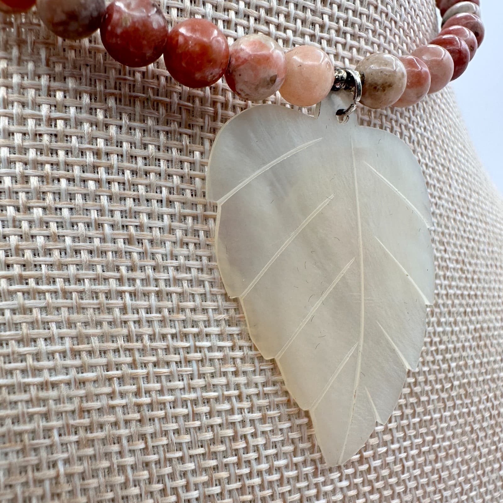 Vintage 80s Agate Leaf Pendant Beaded Necklace Jasper Sunstone Choker Jewelry - Thumbnail 6