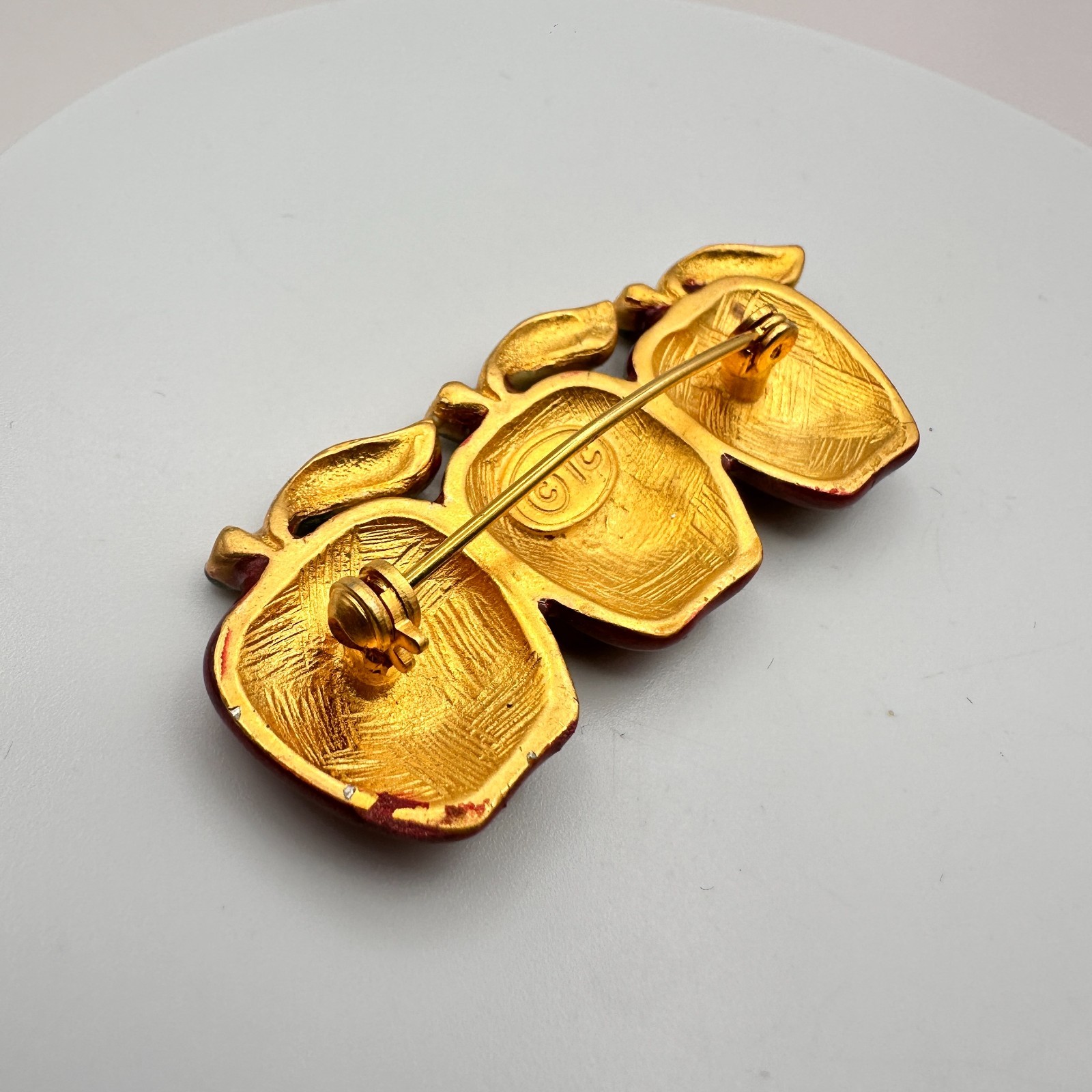 Vintage Y2K Tanya Creations Gold Tone Enamel Red Trio Apple Brooch Pin Jewelry - Thumbnail 6
