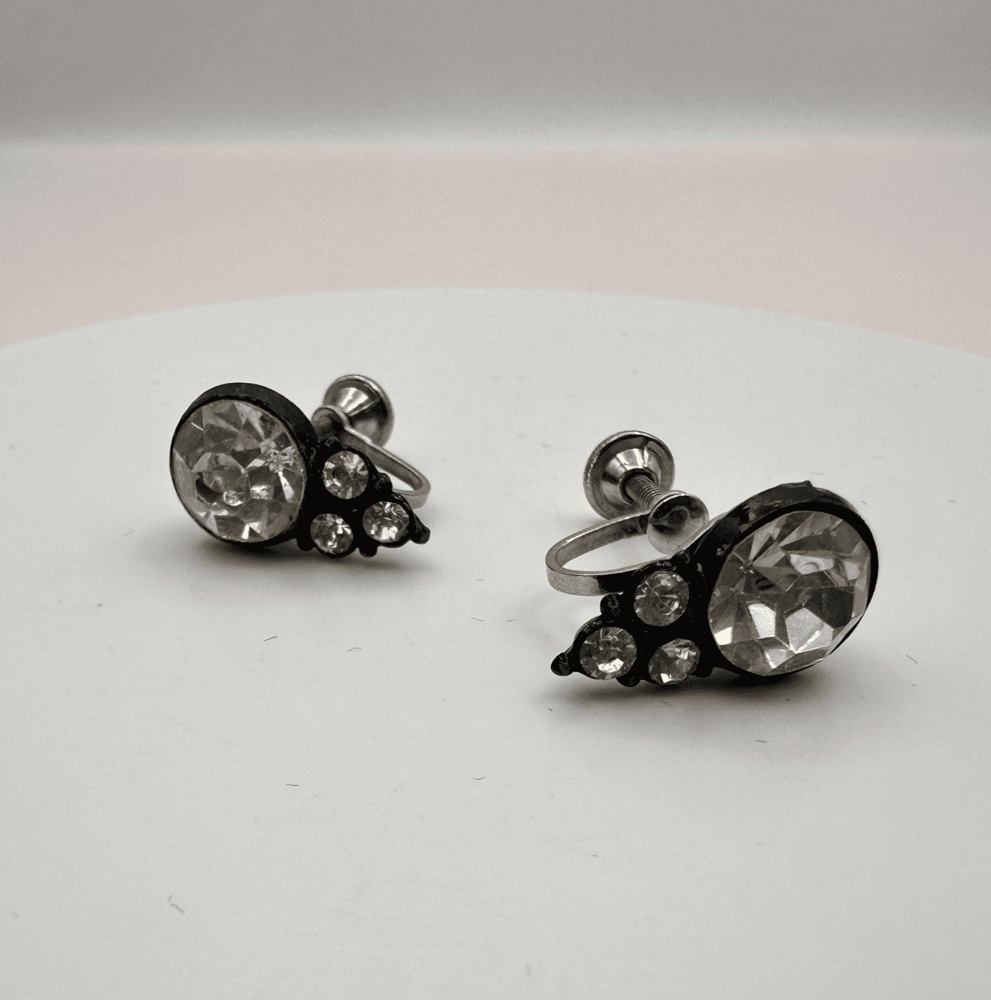 Vintage 80s Clear Glass Black Enamel Earrings Retro Women's Fashion Jewelry