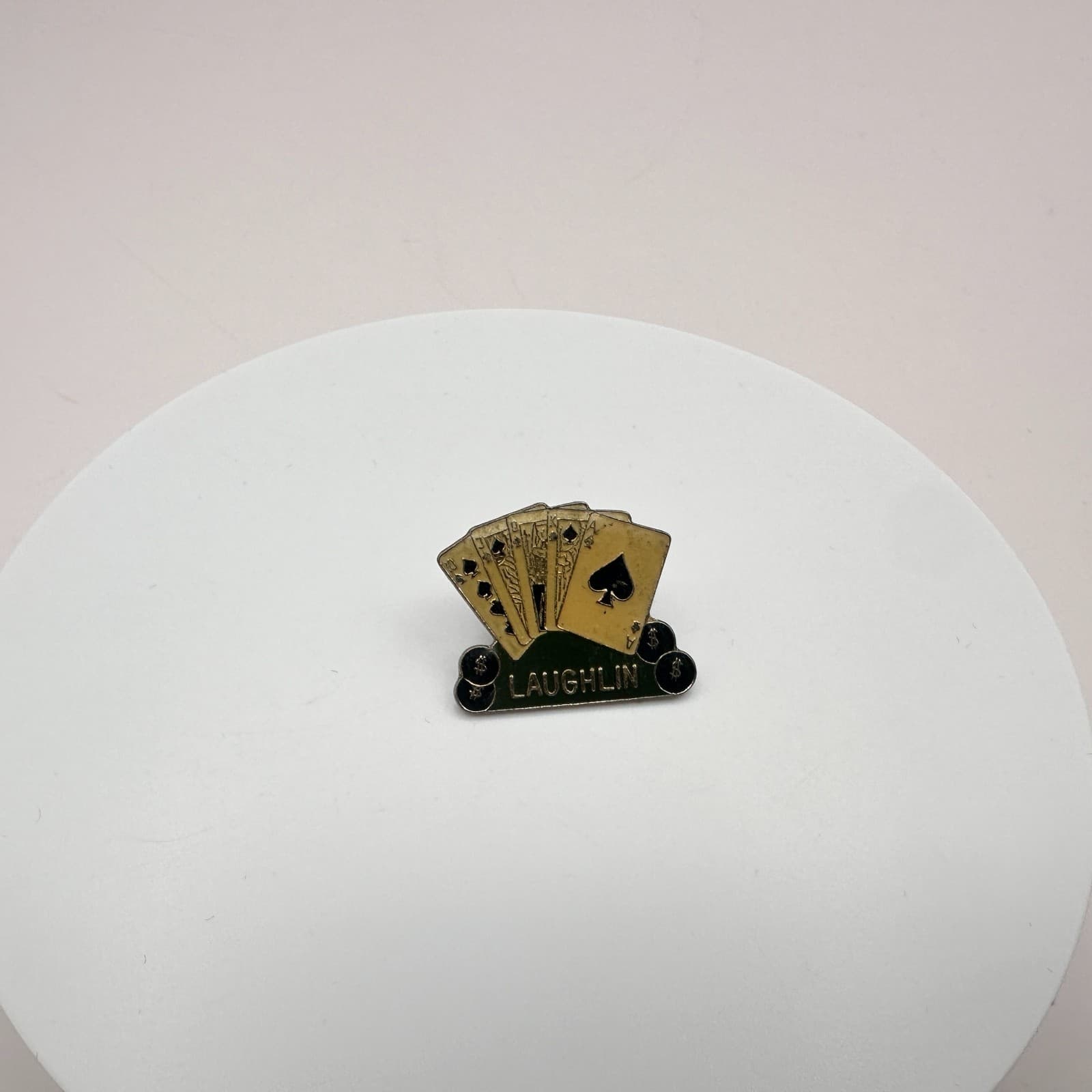 Vintage 90s Laughlin Royal Flush Poker Playing Cards Gold Tone Lapel Pin Jewelry - Thumbnail 3