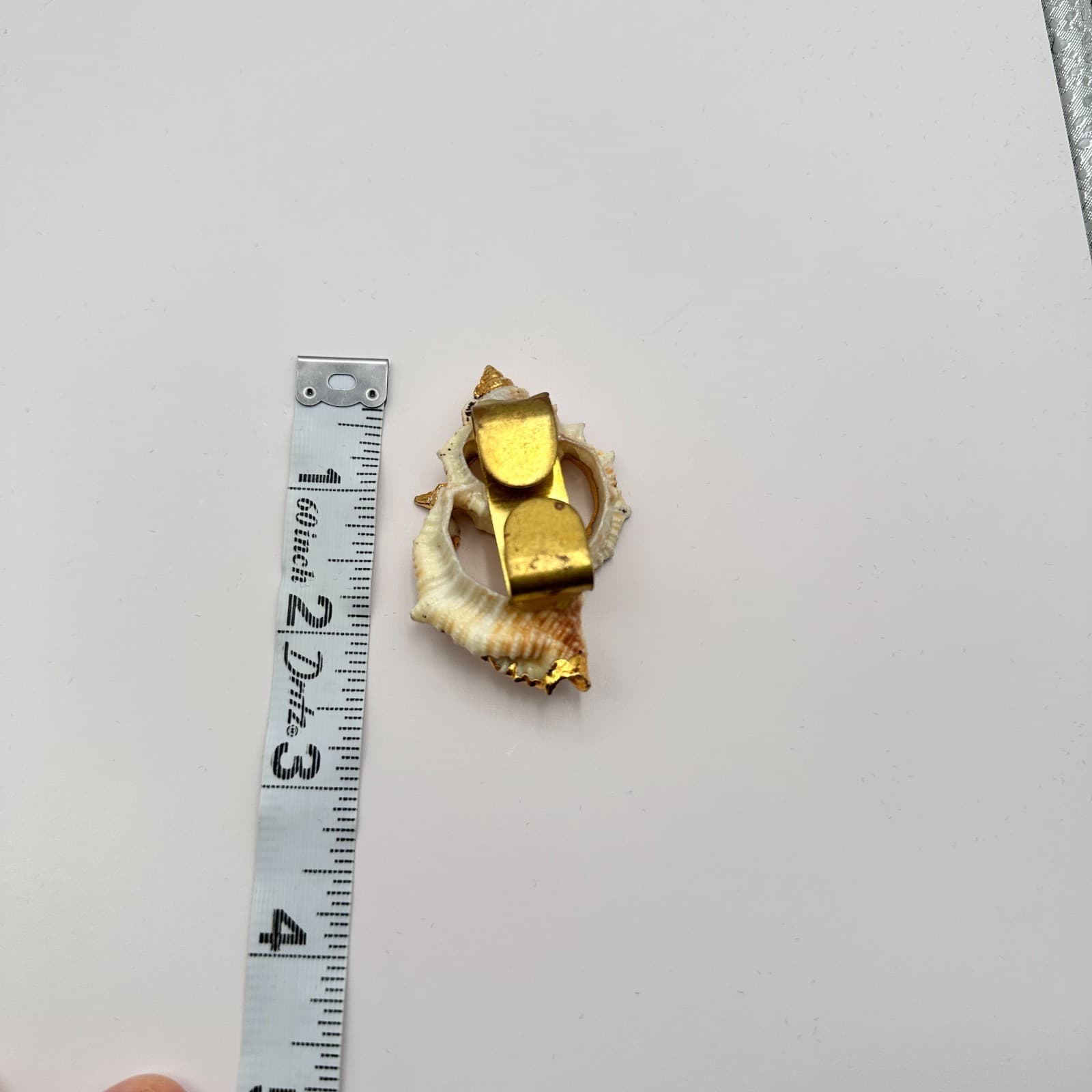 Vintage Y2K Center Cut Frilled Frog Seashell Tie Clip Gold Tone Trim Statement - Thumbnail 9