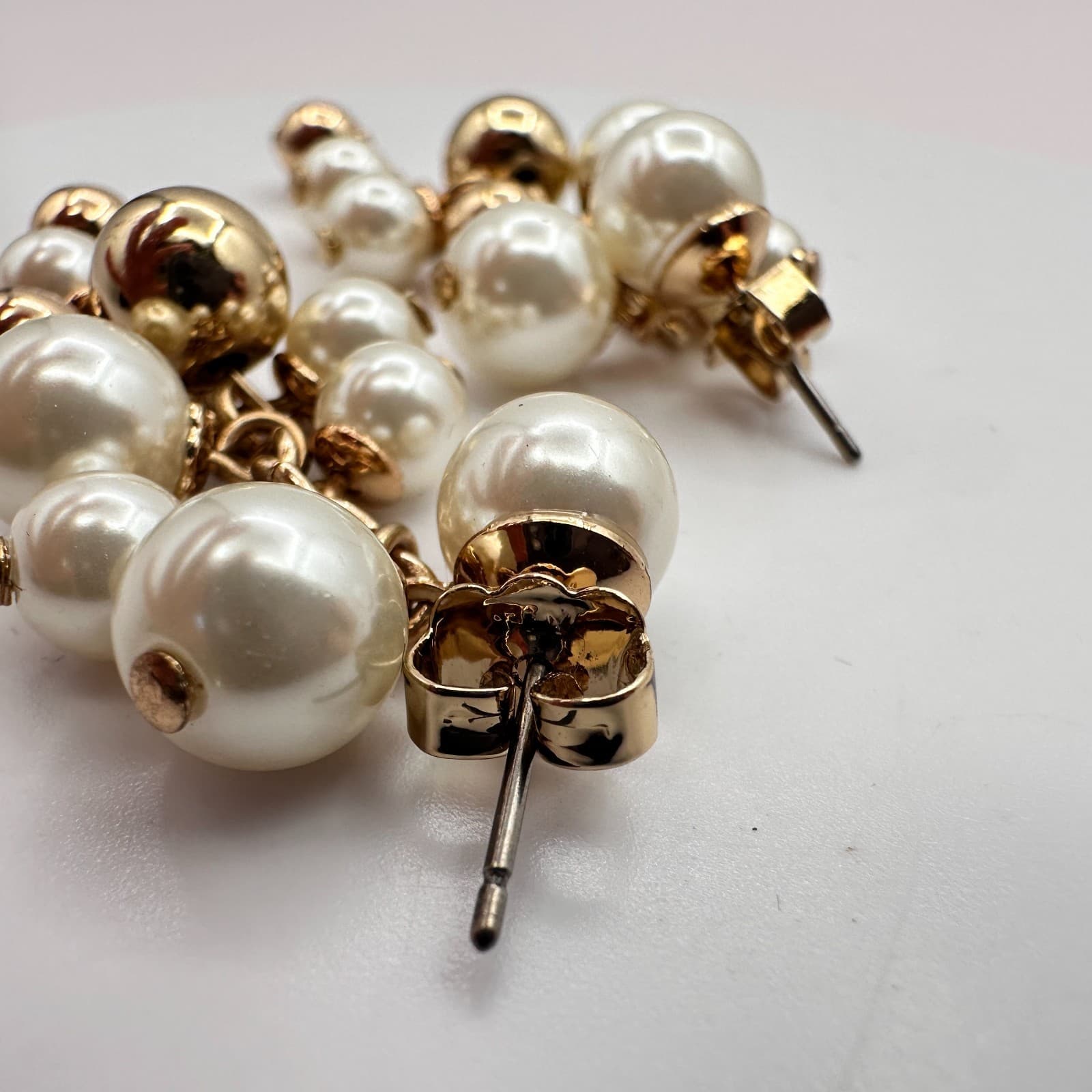 Vintage 90s Faux Pearl Dangle Drop Earrings Gold Tone Classic Fashion jewelry - Thumbnail 8