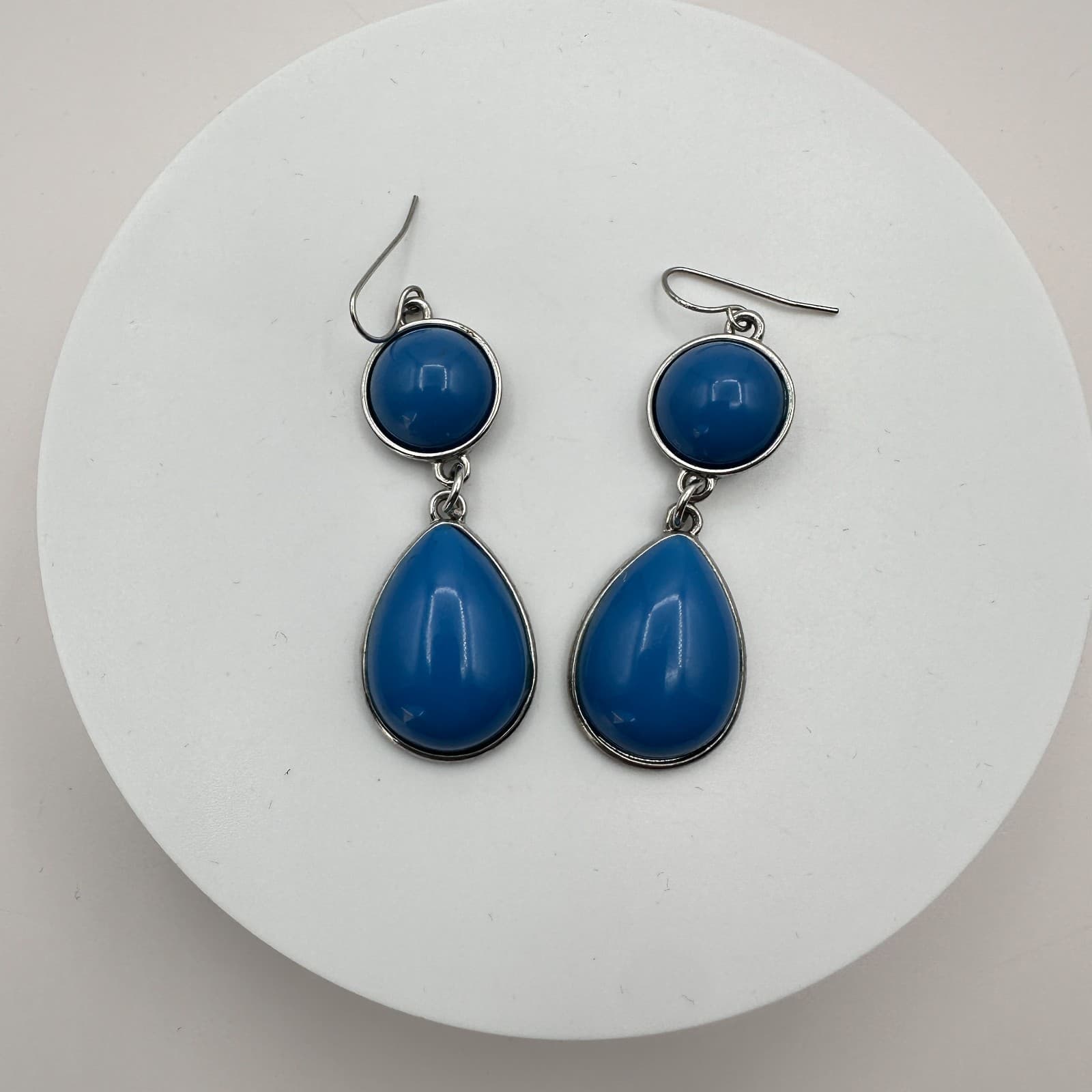 Vintage 90s Blue Glass Teardrop Dangle Earrings Silver Tone Fashion Jewelry - Thumbnail 3