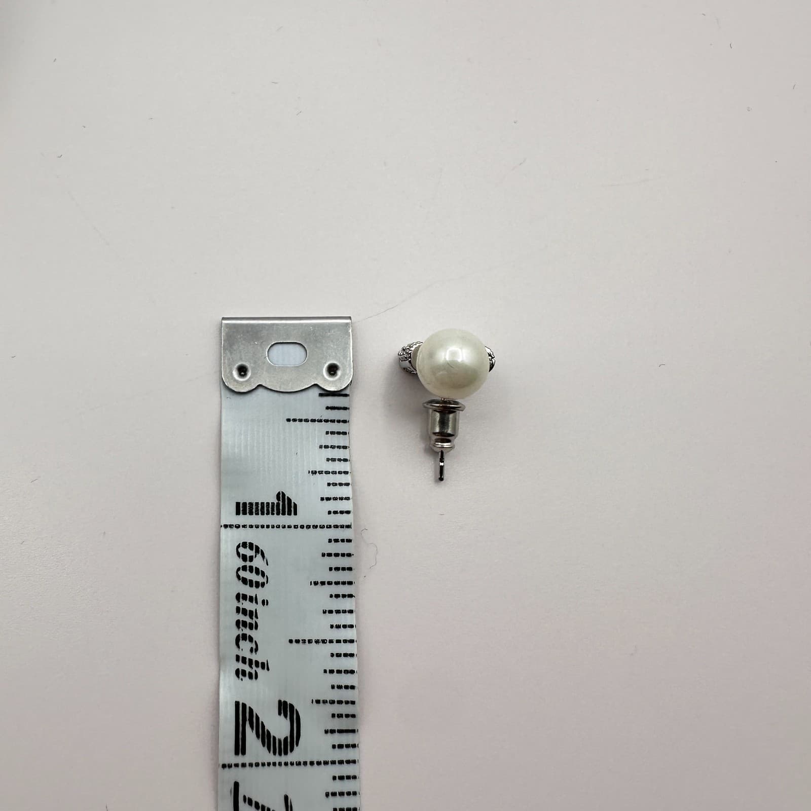 Vintage 90s White Pearl Silver Tone Bow Earrings Glass Accents Fashion Jewelry - Thumbnail 7
