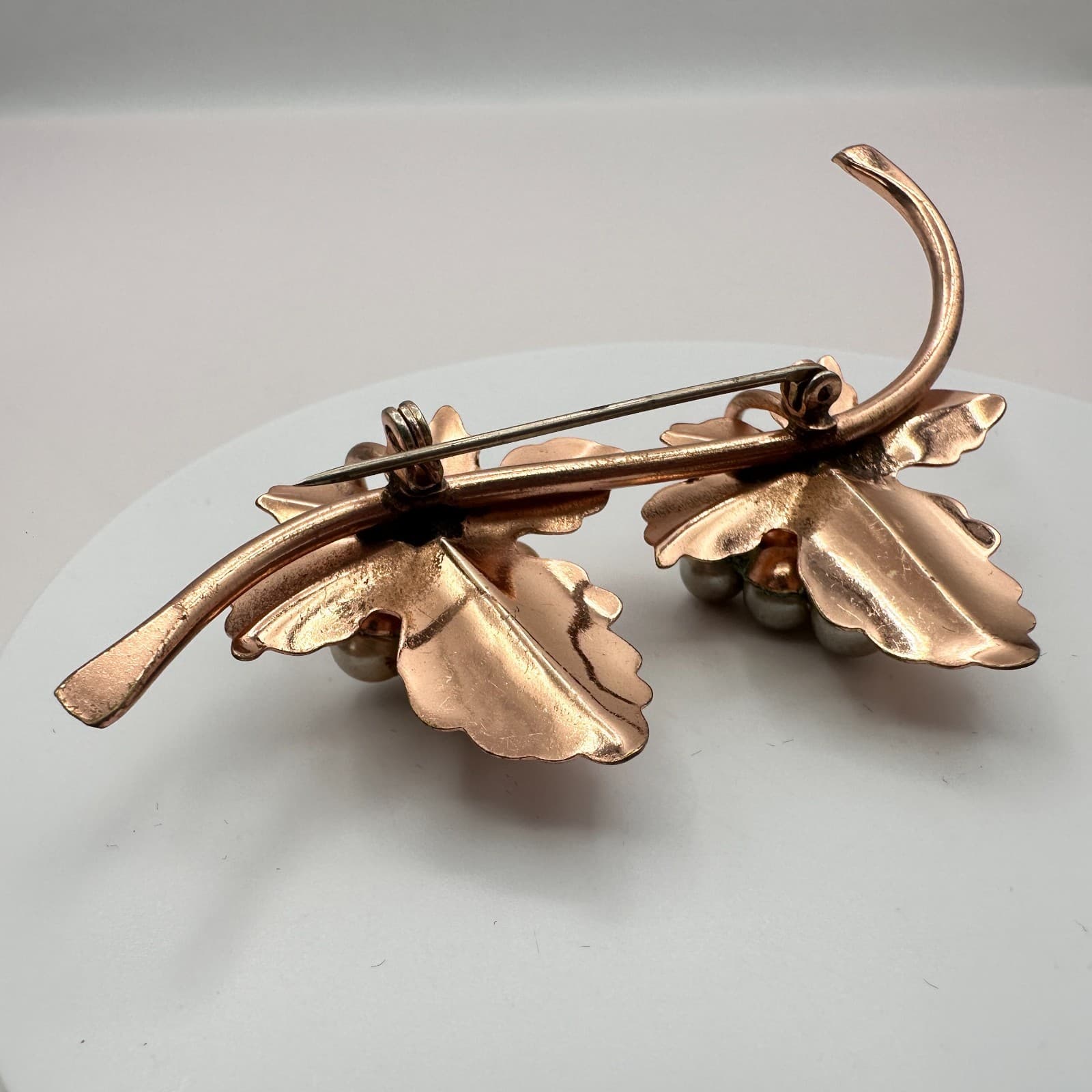 Vintage 90s Rose Gold Tone Grey Pearl Grape Leaf Brooch Pin Classic Jewelry - Thumbnail 8