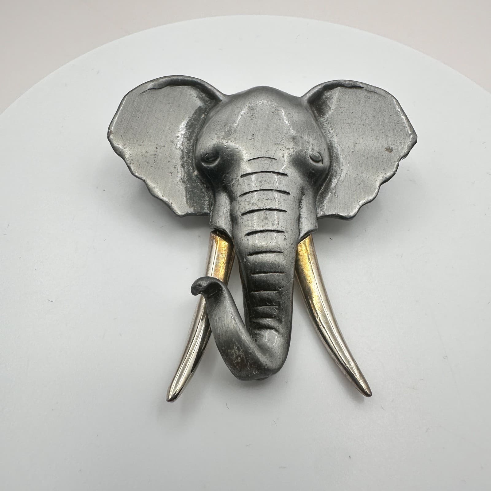 Vintage 70s Pewter Elephant Head Tusks Brooch Pin Boho Retro Classic Jewelry