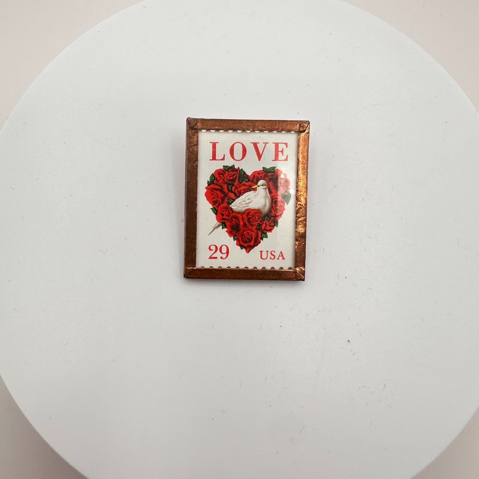 Vintage 90s Y2K Love 29 USA Picture Frame Brooch Pin Classic Fashion Jewelry - Thumbnail 3