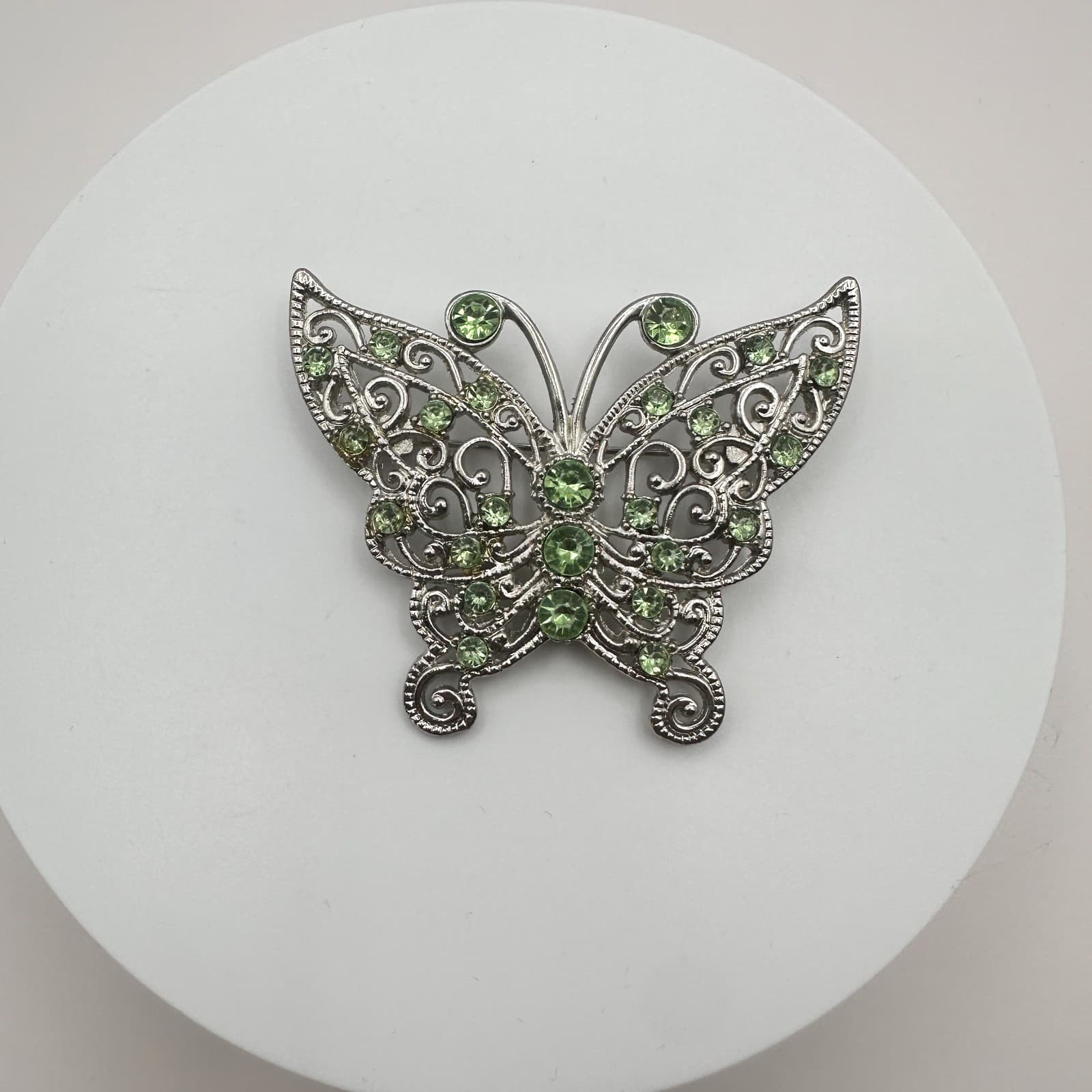 Vintage Y2K Silver Tone Green Rhinestone Filigree Butterfly Brooch Pin Jewelry
