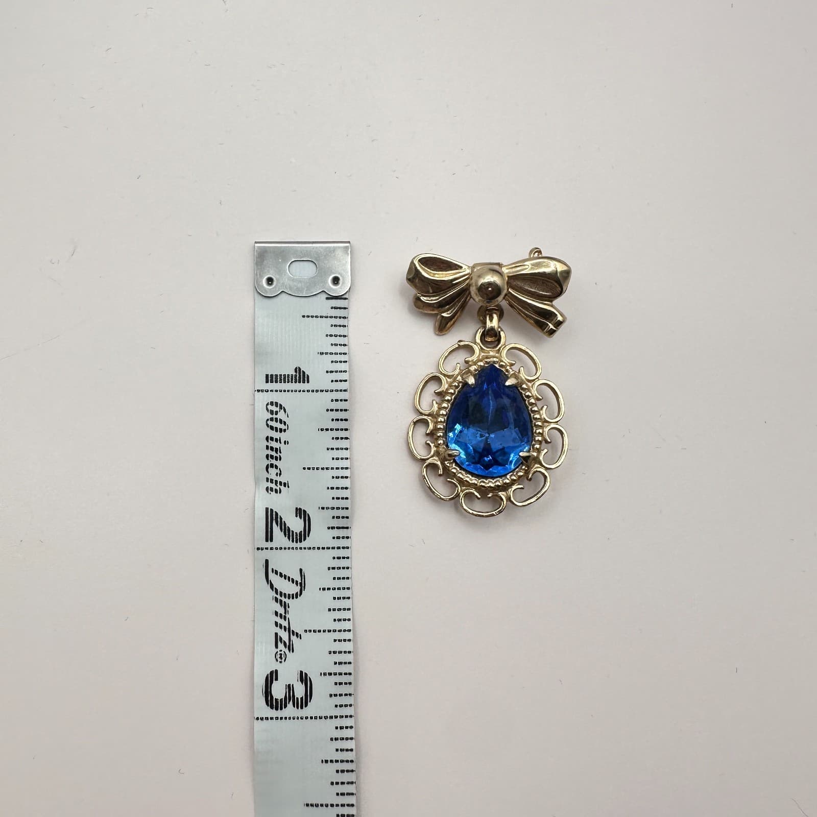 Vintage 90s Gold Tone Blue Pear Glass Bow Dangle Brooch Pin Fashion Jewelry - Thumbnail 7