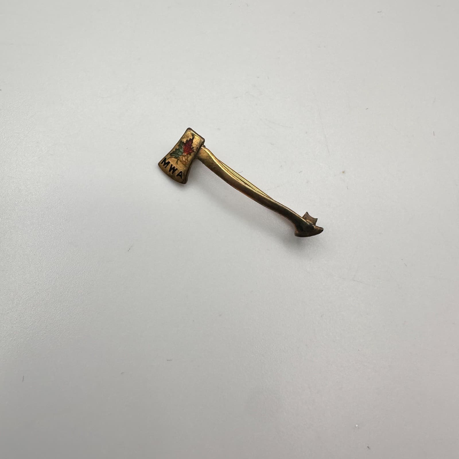 Vintage 90s Modern Woodmen of America MWA Axe Pin Gold Tone Fashion Jewelry - Thumbnail 3