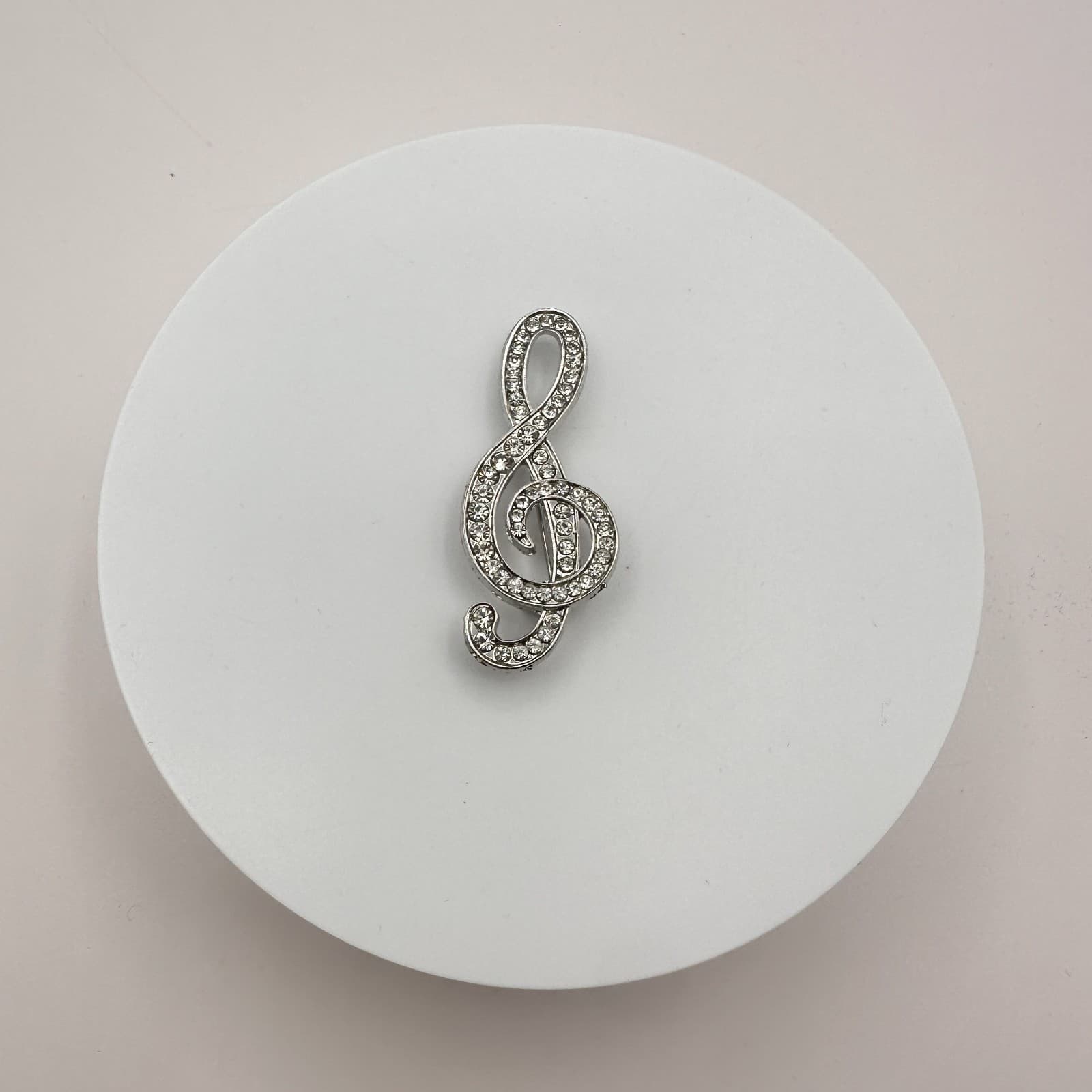 Vintage Y2K Silver Tone Clef Treble Rhinestone Brooch Pin Unisex Classic Jewelry - Thumbnail 6