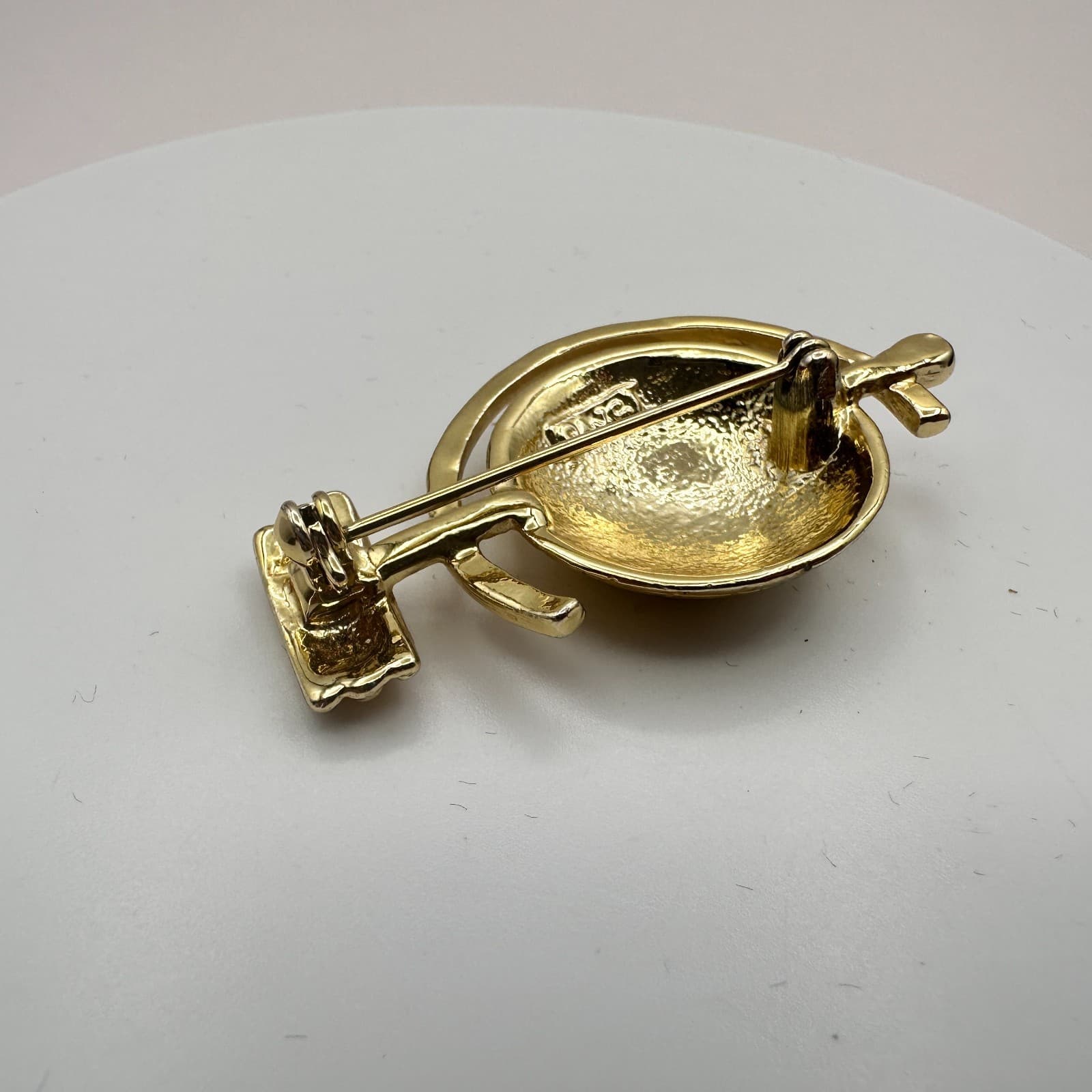 Vintage 80s 90s Gold Tone Globe Brooch Pin Travel Map Classic Fashion Jewelry - Thumbnail 6