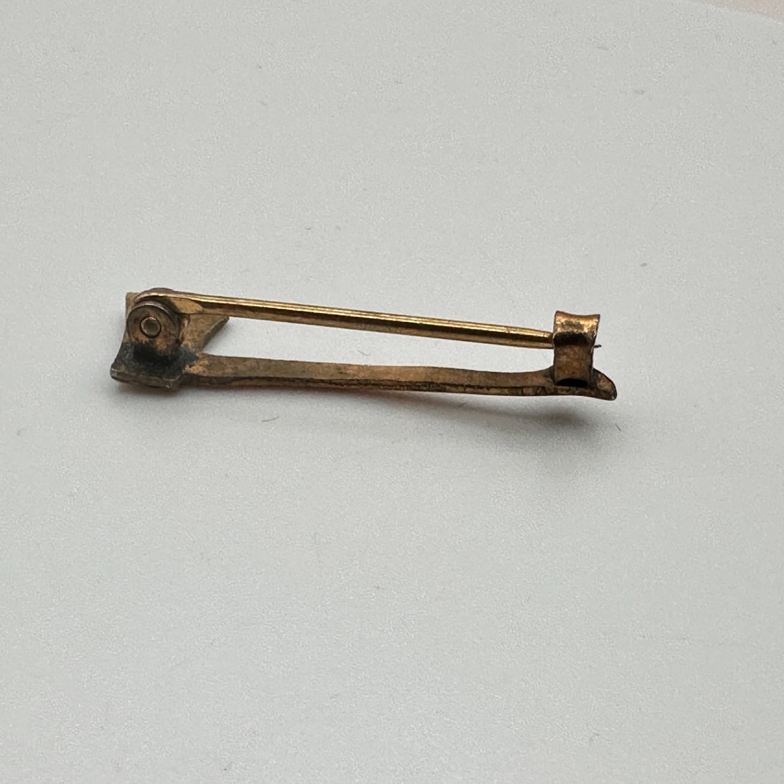 Vintage 90s Modern Woodmen of America MWA Axe Pin Gold Tone Fashion Jewelry - Thumbnail 6