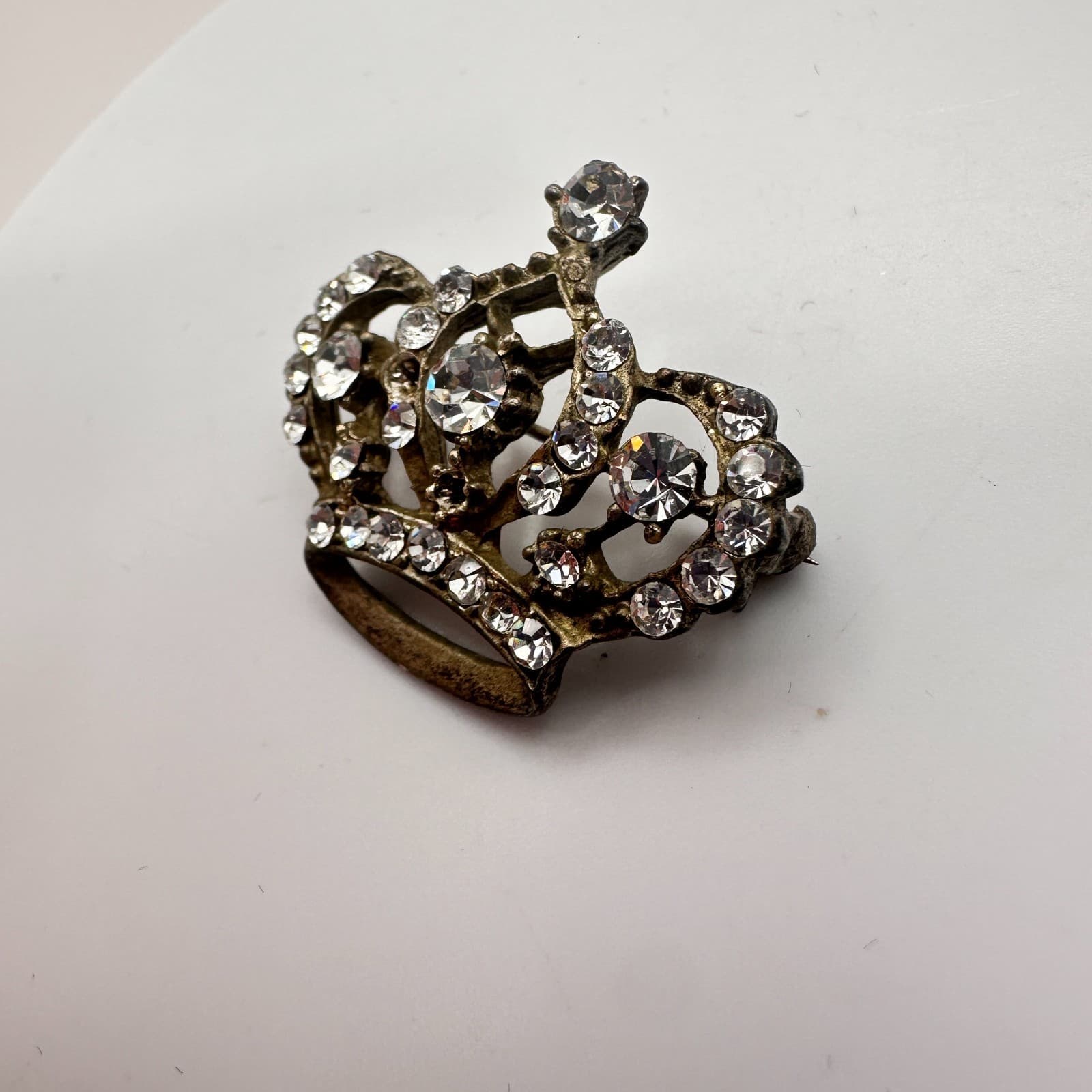 Vintage 80s White Glass Silver Tone Crown Brooch Pin Royal Regency Jewelry - Thumbnail 4