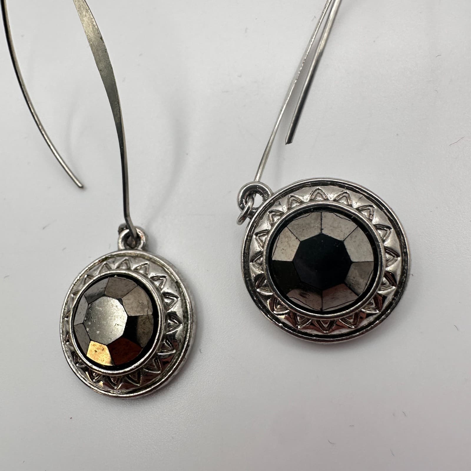 Vintage 90s Silver Tone Black Hematite Sweasted Dangle Earrings Women's Jewelry - Thumbnail 7