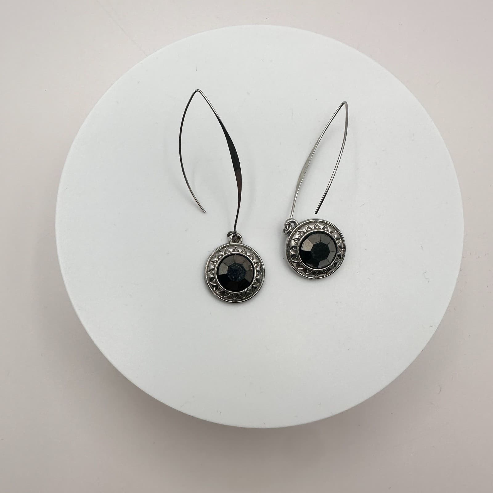 Vintage 90s Silver Tone Black Hematite Sweasted Dangle Earrings Women's Jewelry - Thumbnail 3