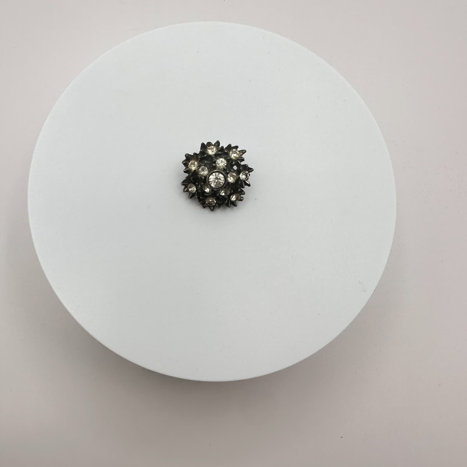 Vintage 80s Silver tone Rhinestone Cluster Brooch Pin Women's Classic Jewelry - Thumbnail 2