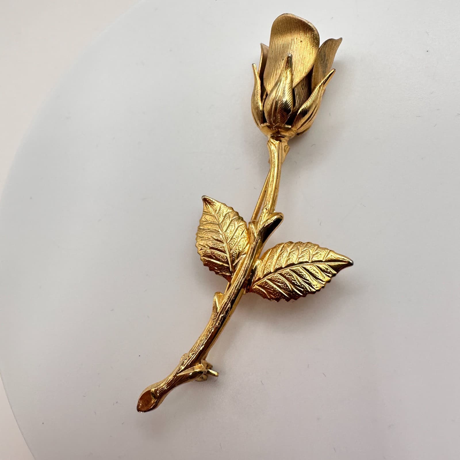 Vintage 90s Gold Tone Textured Long Stem Rose Flower Brooch Pin Romantic Jewelry - Thumbnail 5