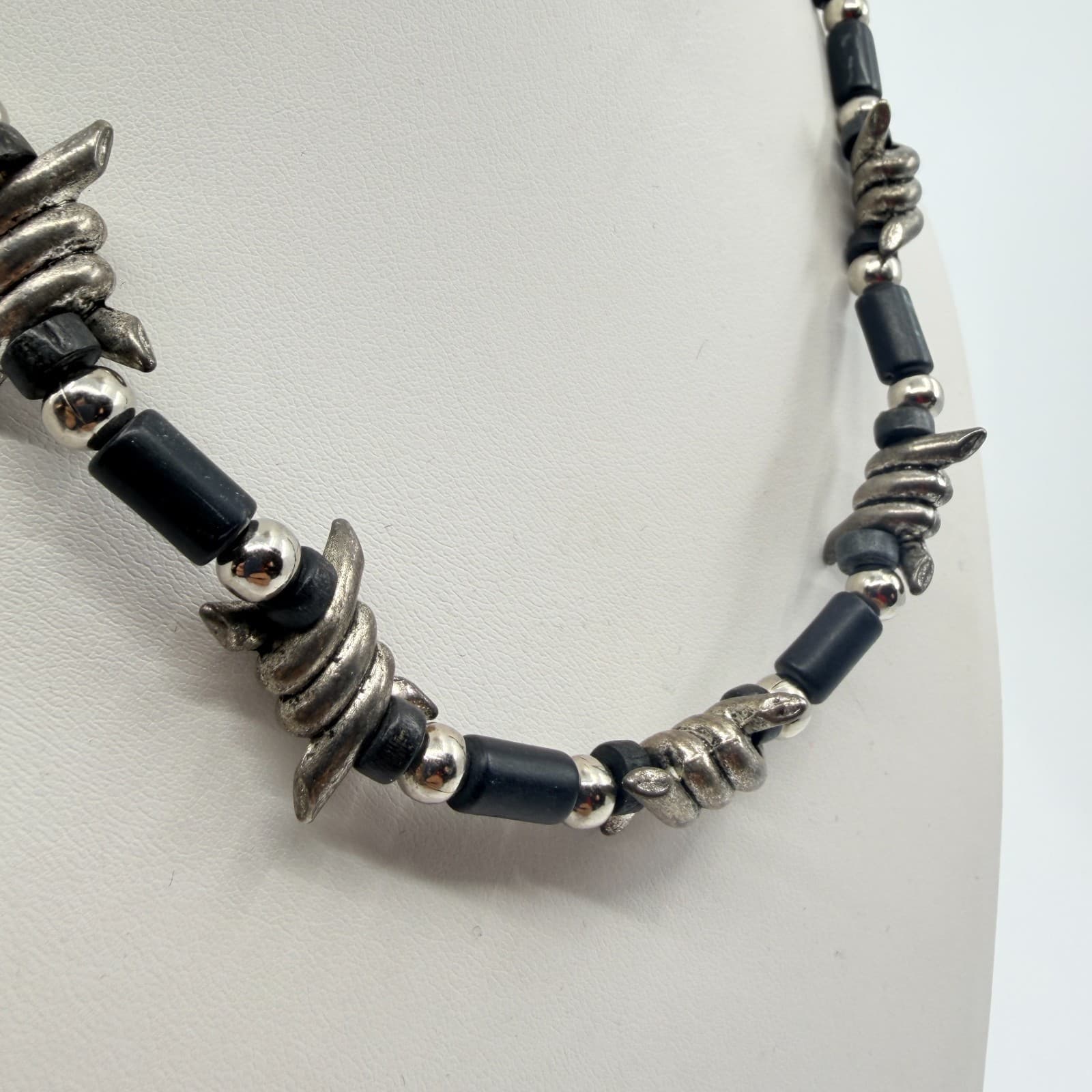Vintage Silver Tone Barbed Wire Accent Necklace Black Tube Bead Chunky Goth Boho - Thumbnail 2