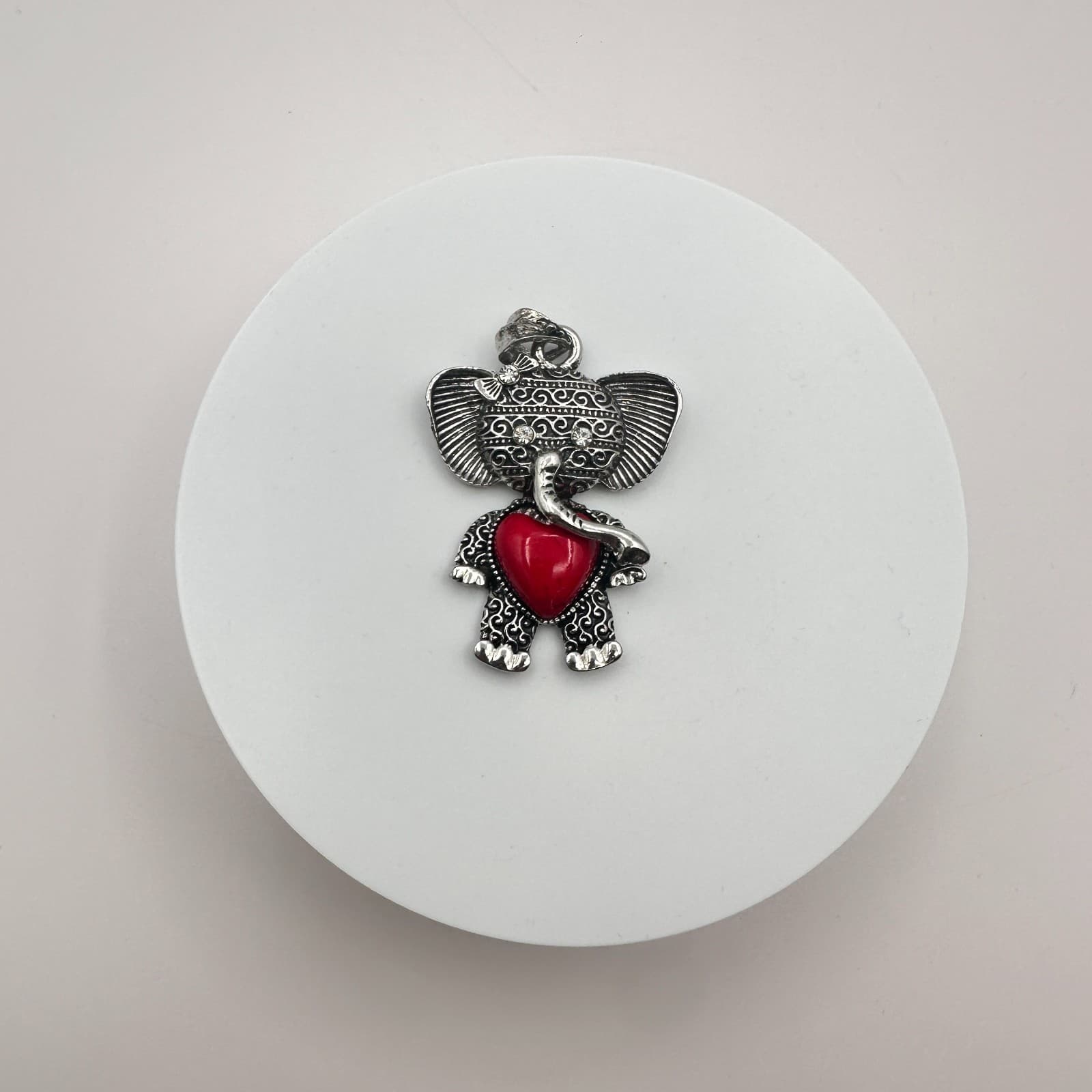 Vintage 90s Silver Tone Elephant Red Heart Rhinestone Pendant Women's Jewelry - Thumbnail 2