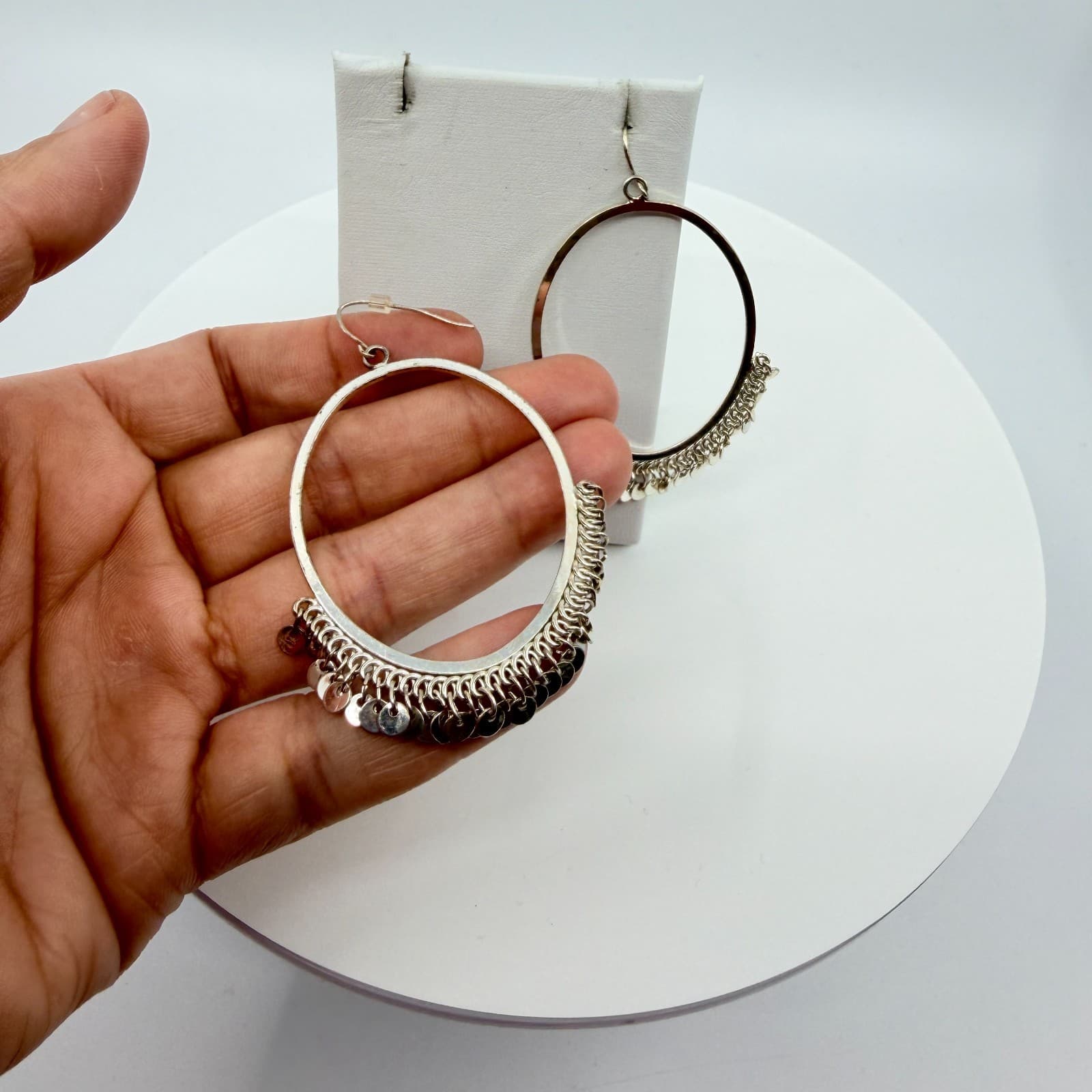 Vintage Silver Tone Large Hoop Earrings Dangle Coin Shimmer Fringe Statement 90s - Thumbnail 7
