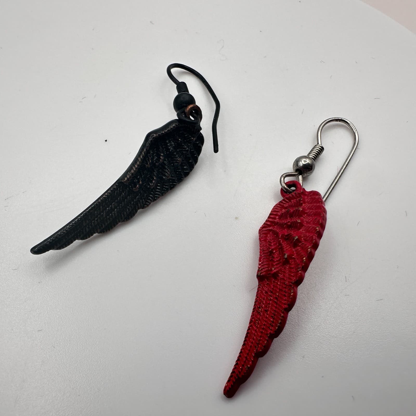 Vintage 90s Wing Red Black Dangle Earrings Women's Classic Fashion Jewelry - Thumbnail 5