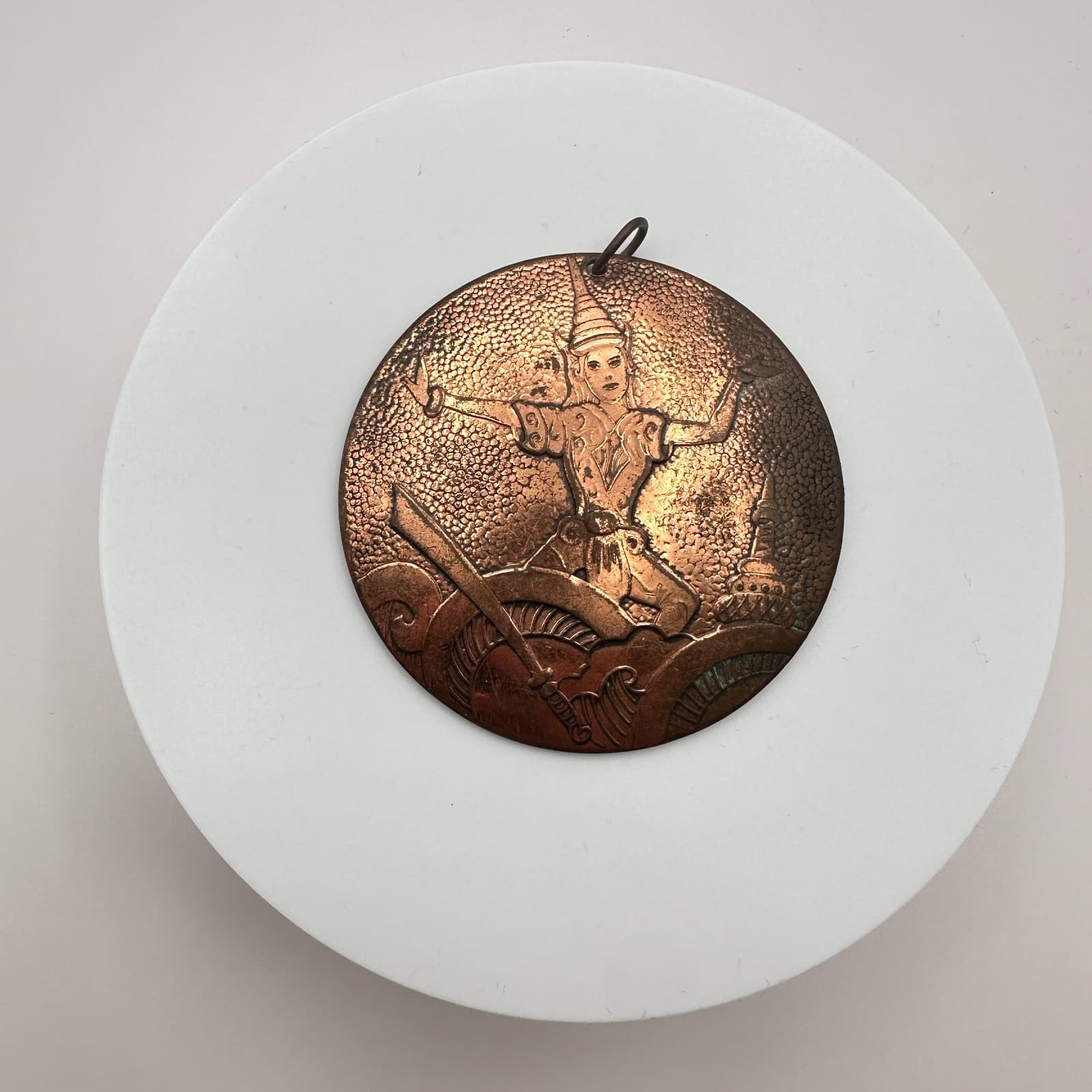 Vintage Y2K Copper Tone Siamese Dancer Apsara Round Pendant Unisex Jewelry - Thumbnail 3
