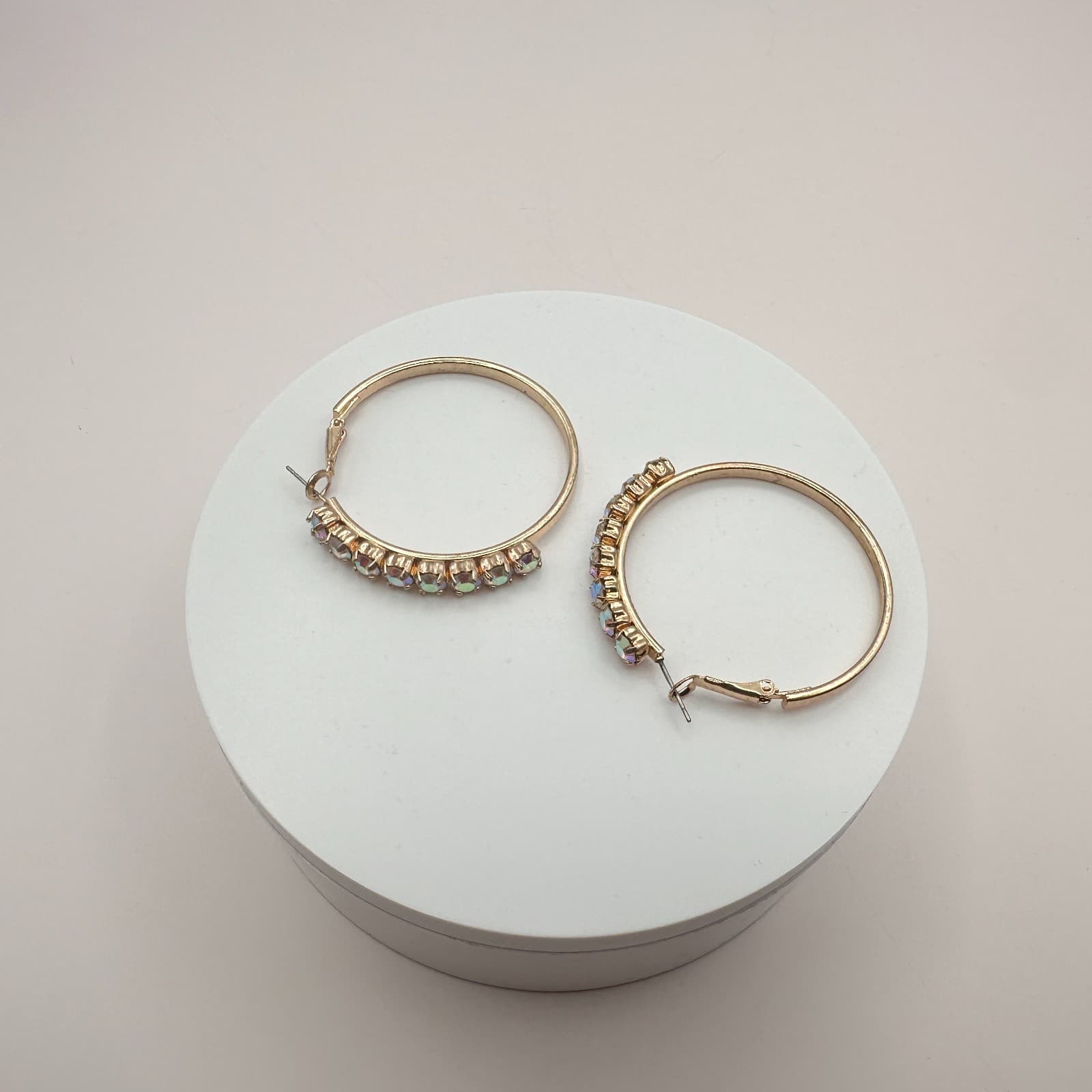 Vintage 90s Gold Tone Hoop Earrings Aurora Borealis Glass Boho Fashion Jewelry - Thumbnail 6
