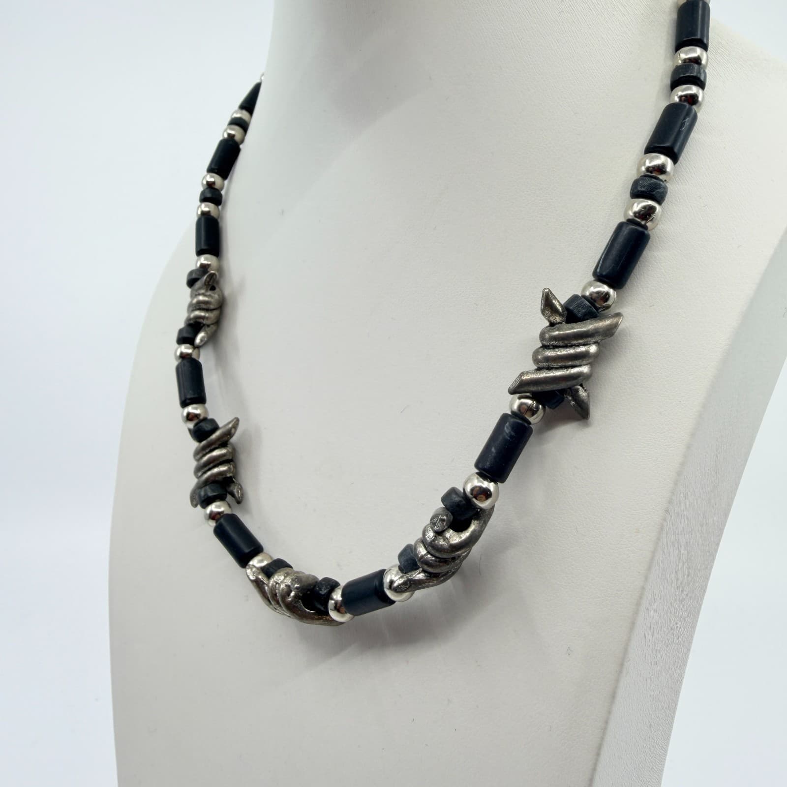 Vintage Silver Tone Barbed Wire Accent Necklace Black Tube Bead Chunky Goth Boho - Thumbnail 5