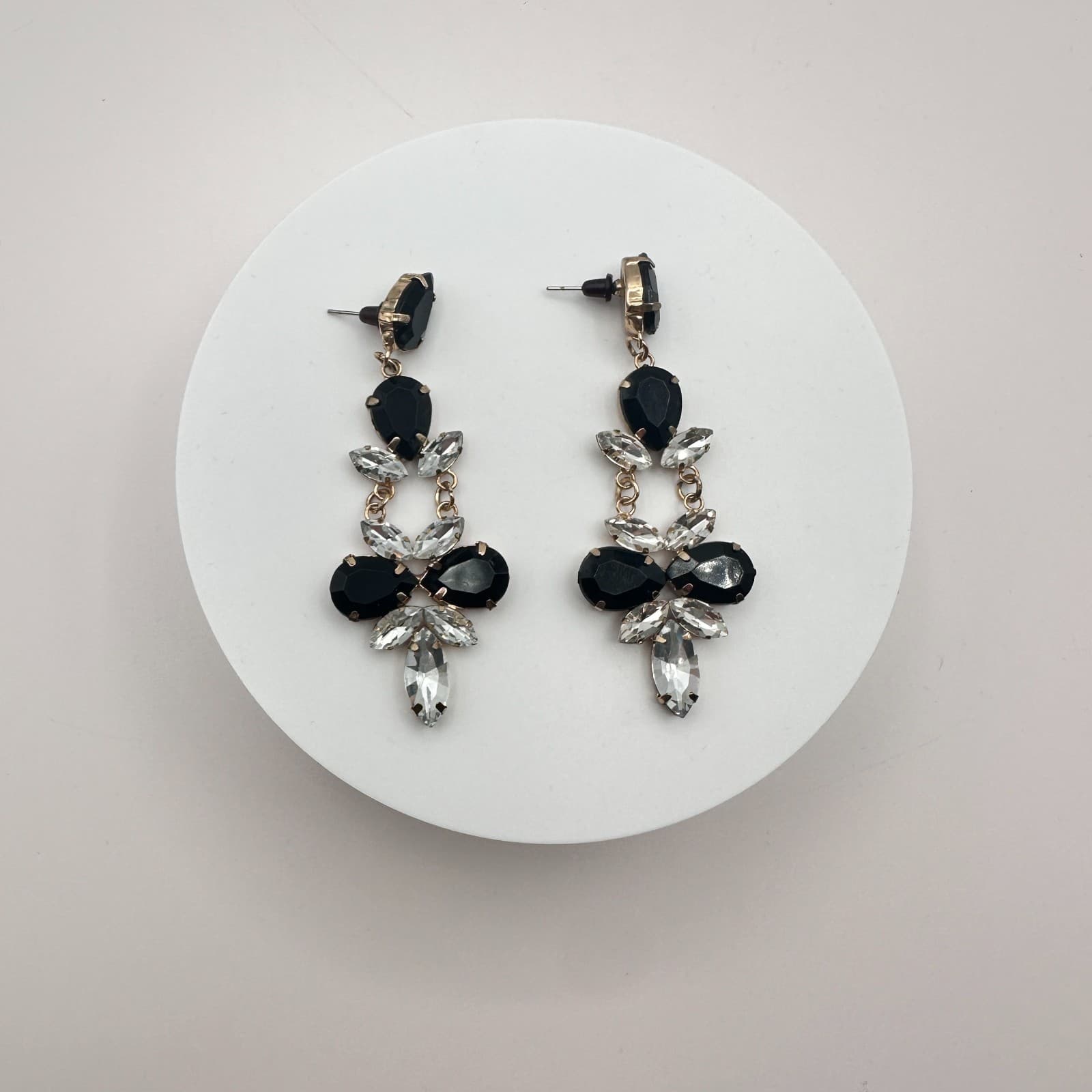 Vintage 90s Gold Tone Dangle Earrings Black &Clear Glass Women's Fashion Jewelry - Thumbnail 2