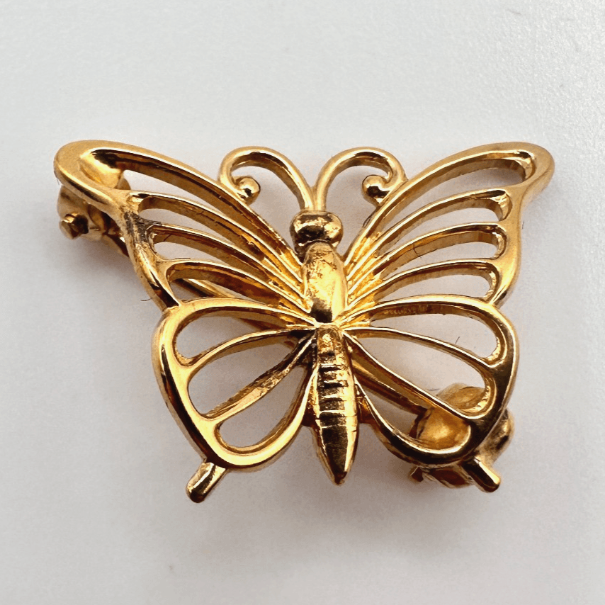 Vintage 90s Gold Tone Butterfly Brooch Pin Women's Classic Fashion Jewelry