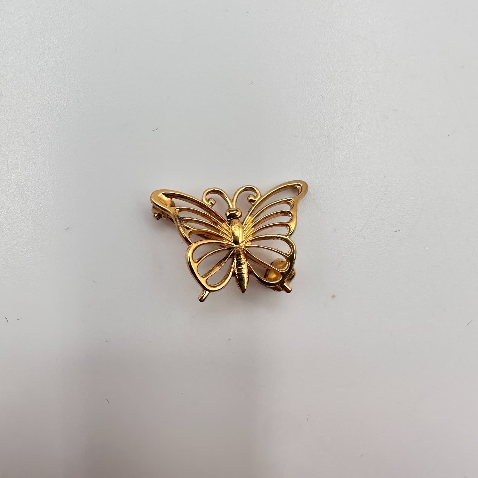 Vintage 90s Gold Tone Butterfly Brooch Pin Women's Classic Fashion Jewelry - Thumbnail 3