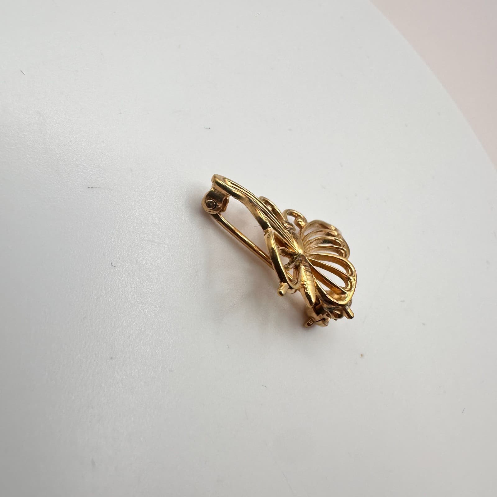 Vintage 90s Gold Tone Butterfly Brooch Pin Women's Classic Fashion Jewelry - Thumbnail 4