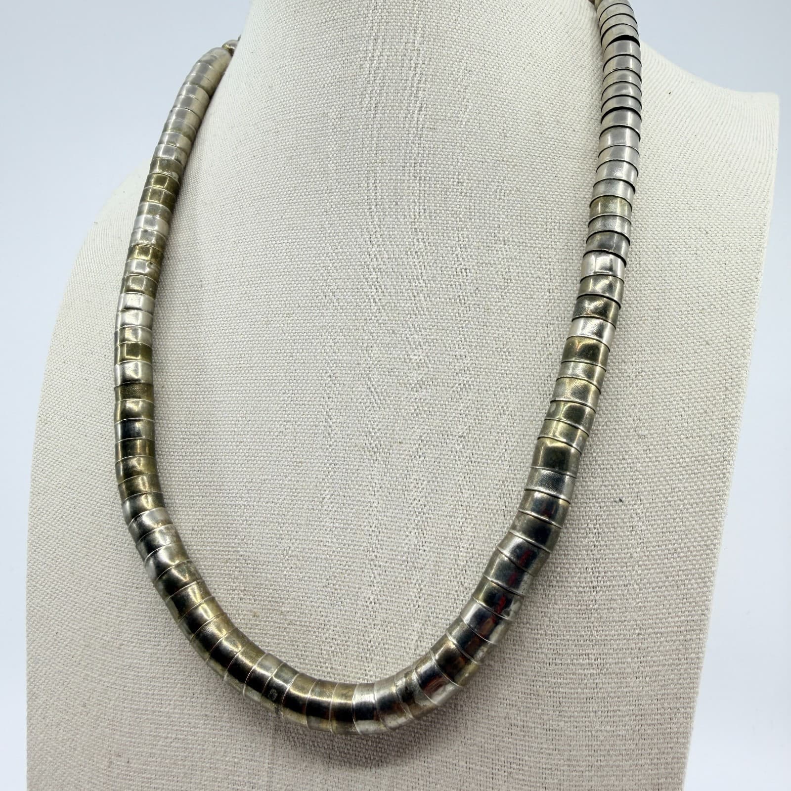Vintage Silver Tone Omega Collar Necklace Chunky Segmented Block Tube Chain 90s - Thumbnail 4
