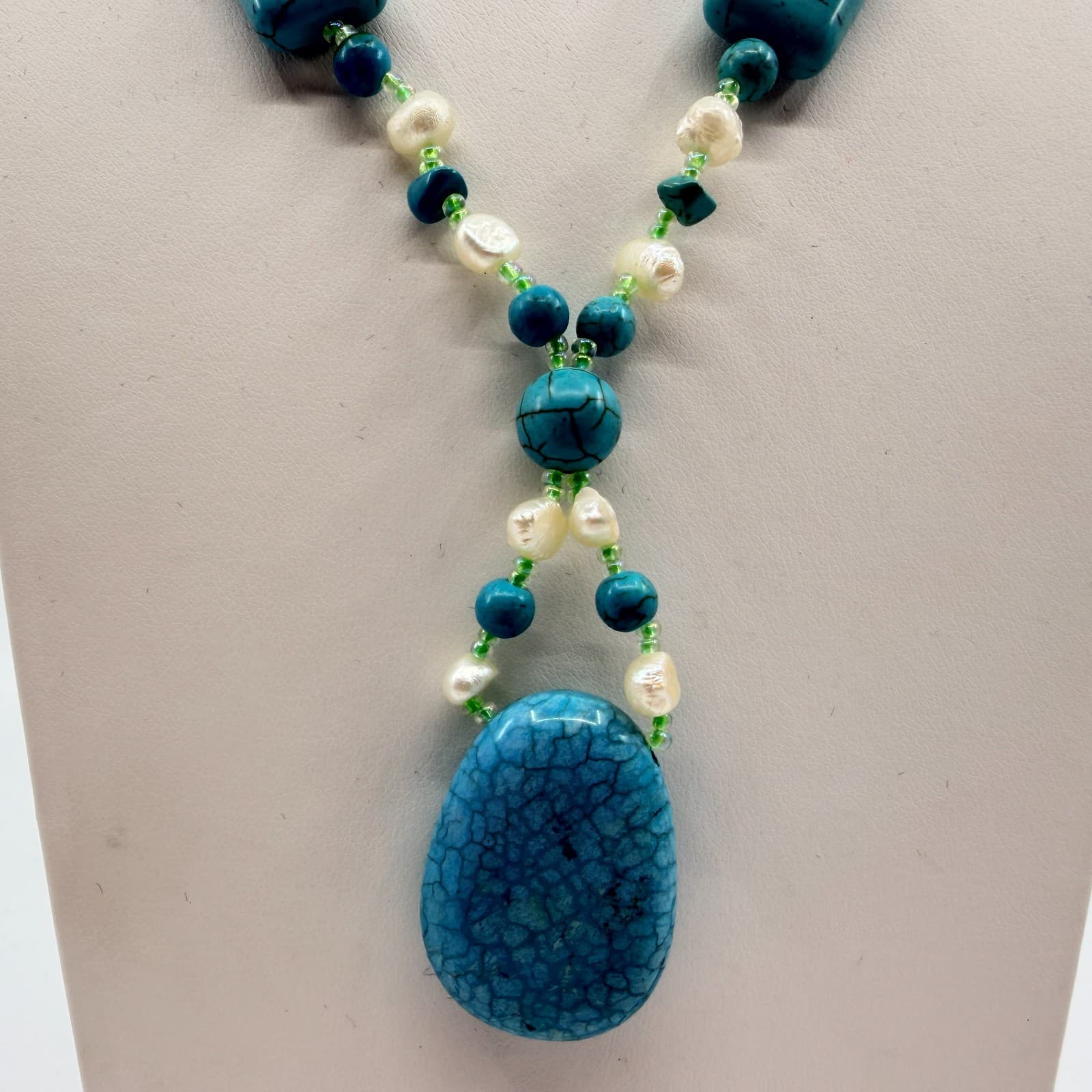 Vintage Faux Turquoise Pendant Necklace Simulated Pearl Bead Strand Y Drop 90s - Thumbnail 2