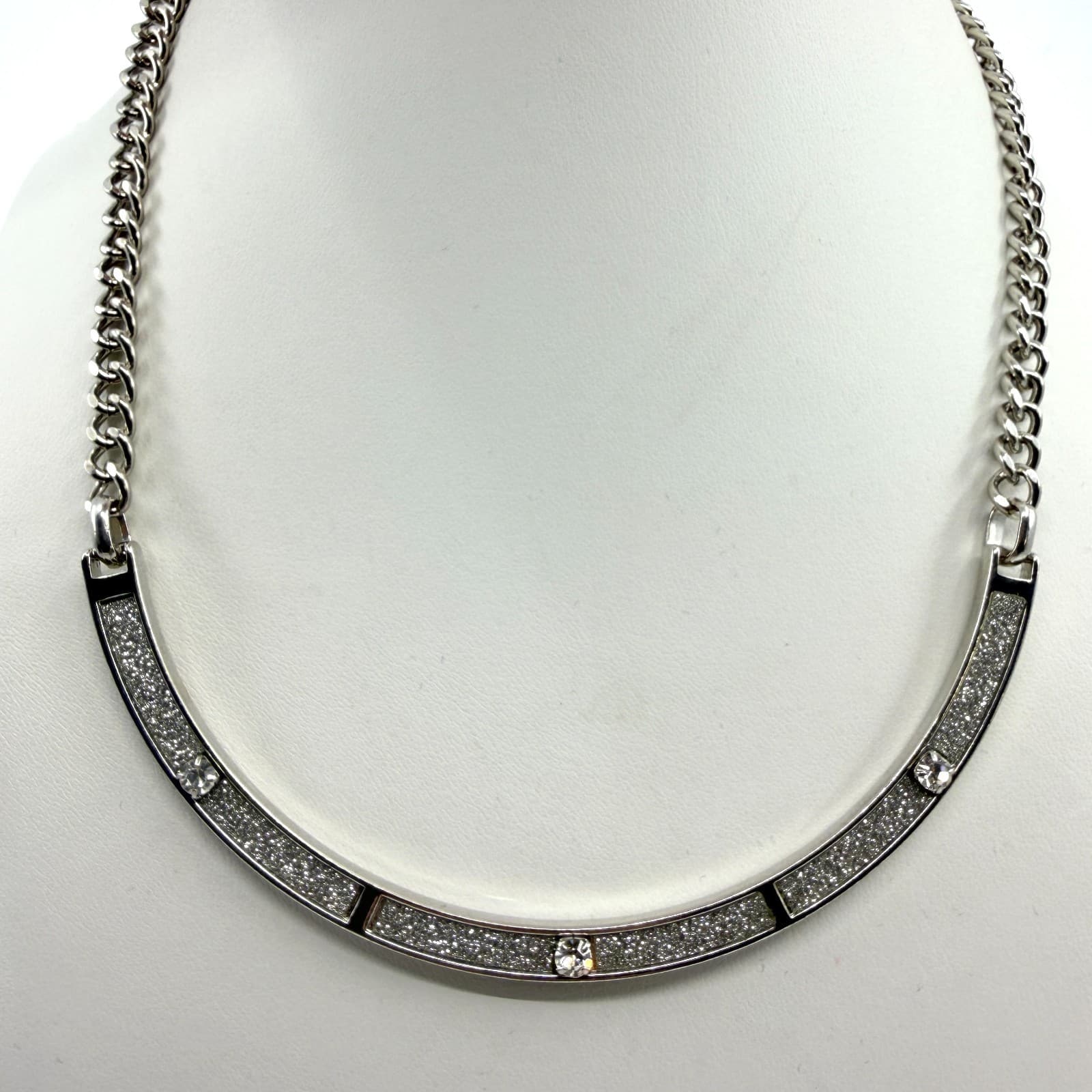 The Limited Diamond Dust Curve Necklace Silver Tone Curb Chain Rhinestone Bar