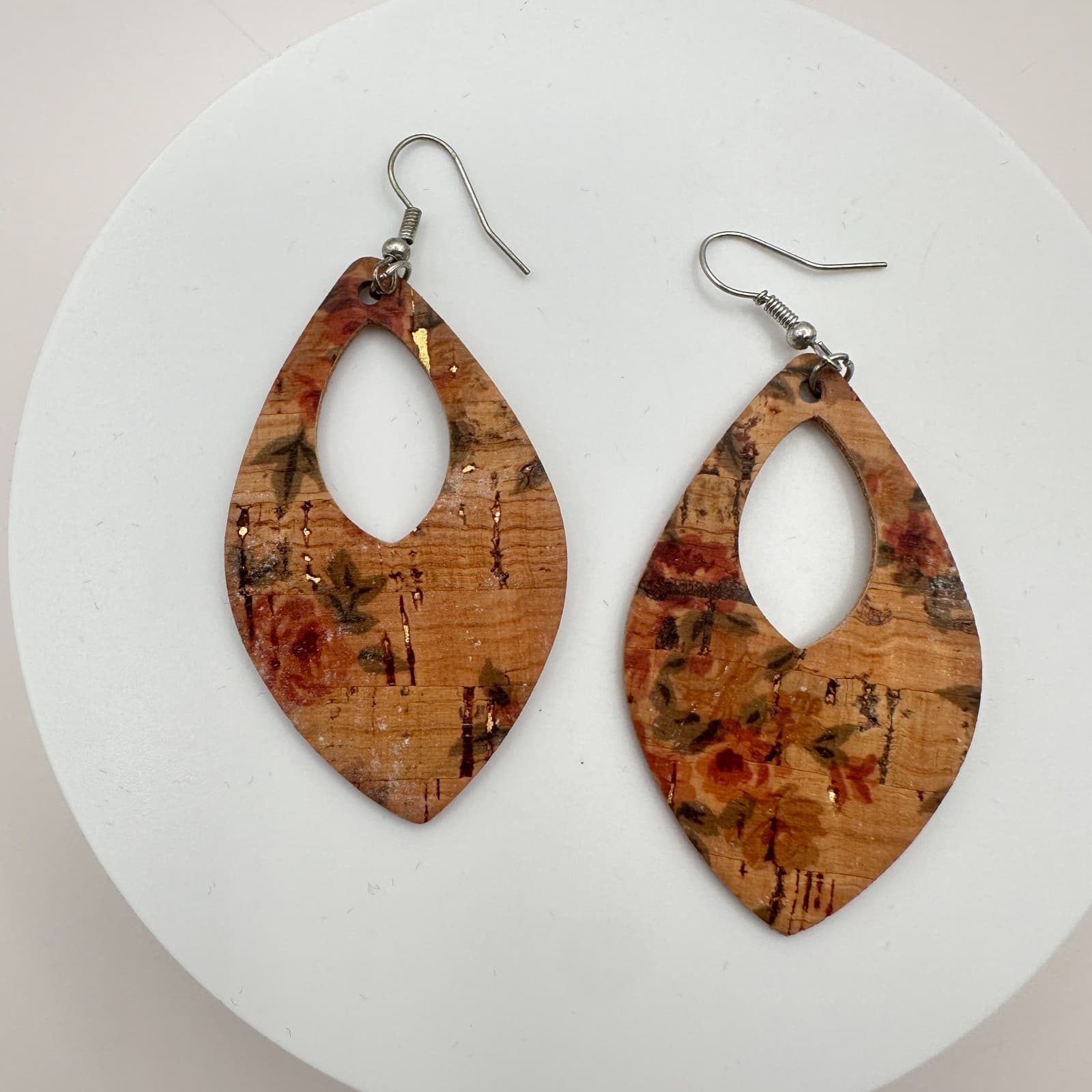 Vintage 80s Brown Cork Hoop Earrings Hypallergenic Silver Tone Statement Jewelry - Thumbnail 7
