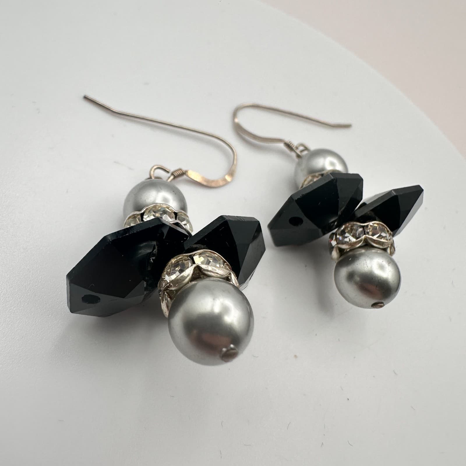 Vintage 80s Art Deco Black Dangle Earrings Pearl Rhinestone Silver Tone Jewelry - Thumbnail 5