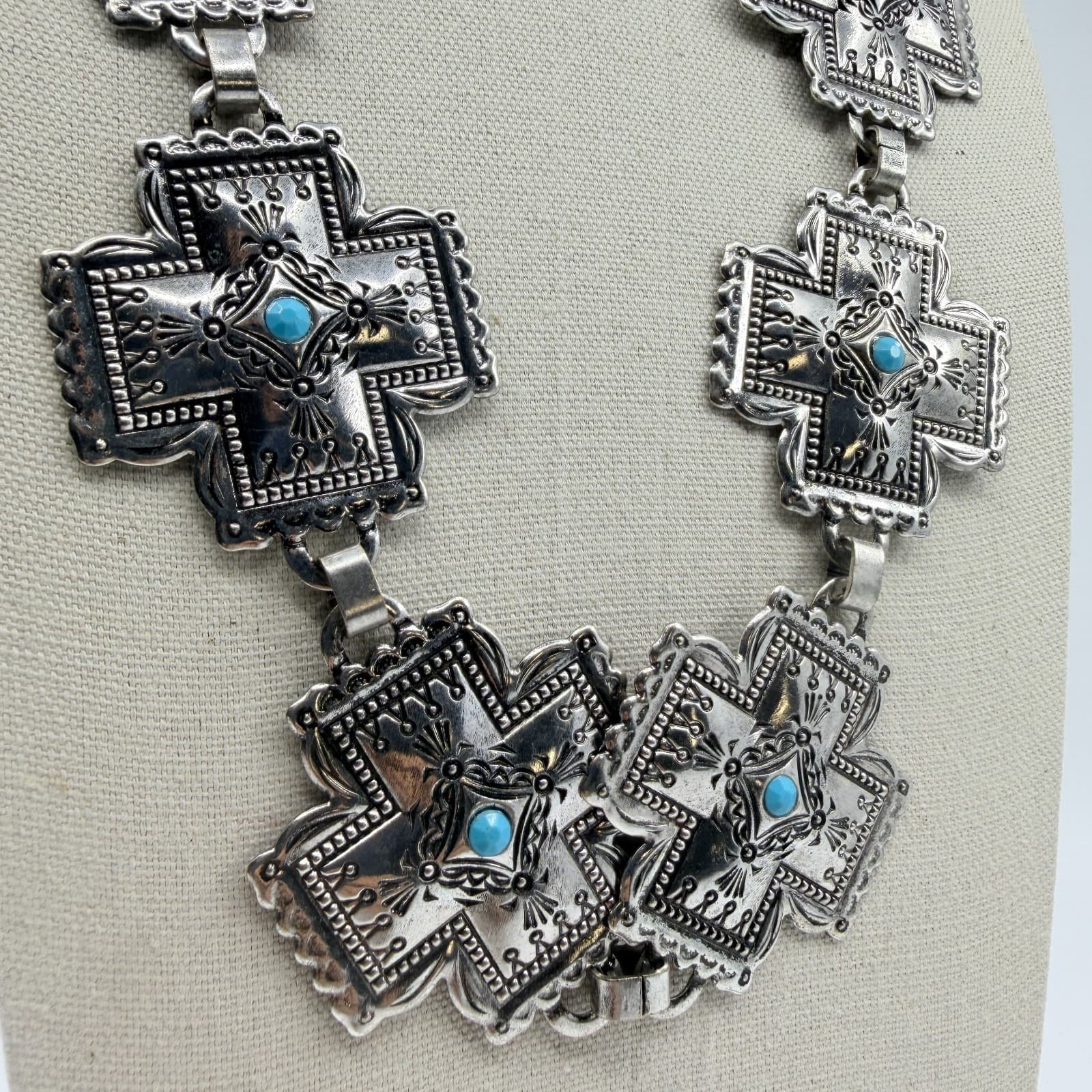Vintage Southwestern Silver Tone Cross Bib Necklace Turquoise Tone Statement 90s - Thumbnail 4