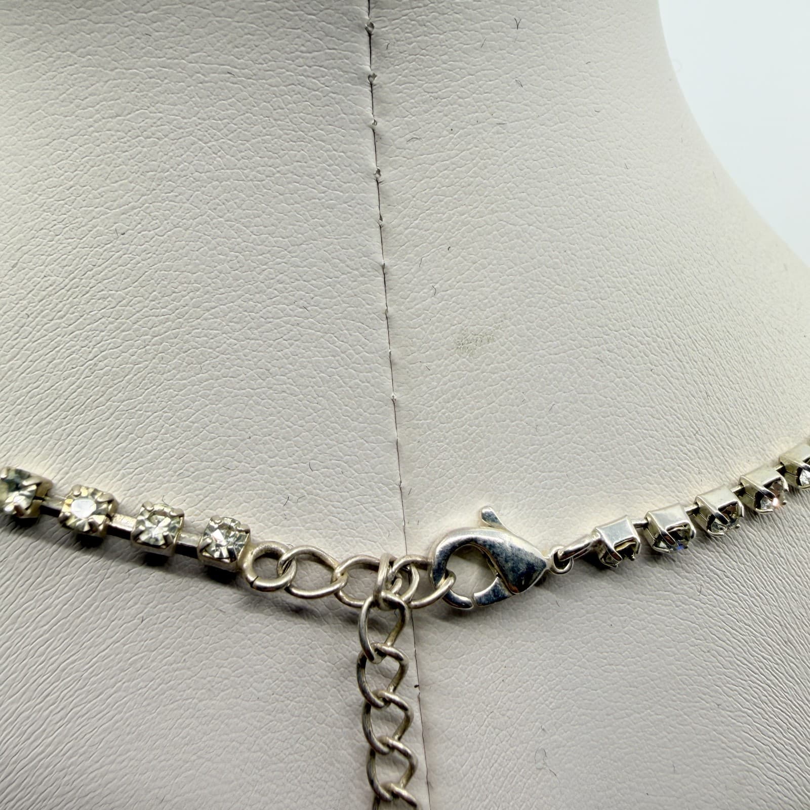 Vintage Red Clear Rhinestone Necklace Silver Tone Bib Tiered Statement Bold Y2K - Thumbnail 7