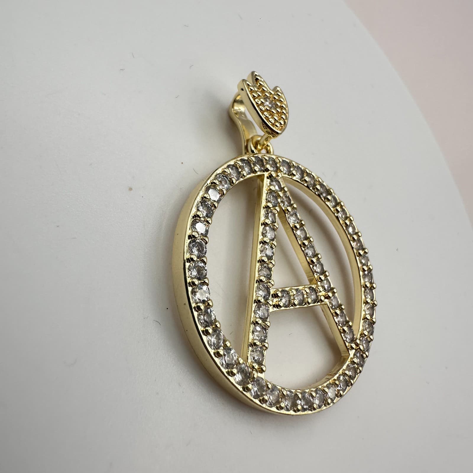 Vintage Y2K Gold Tone Clear Rhinestones Initial A Circle Pendant Women's Jewelry - Thumbnail 4
