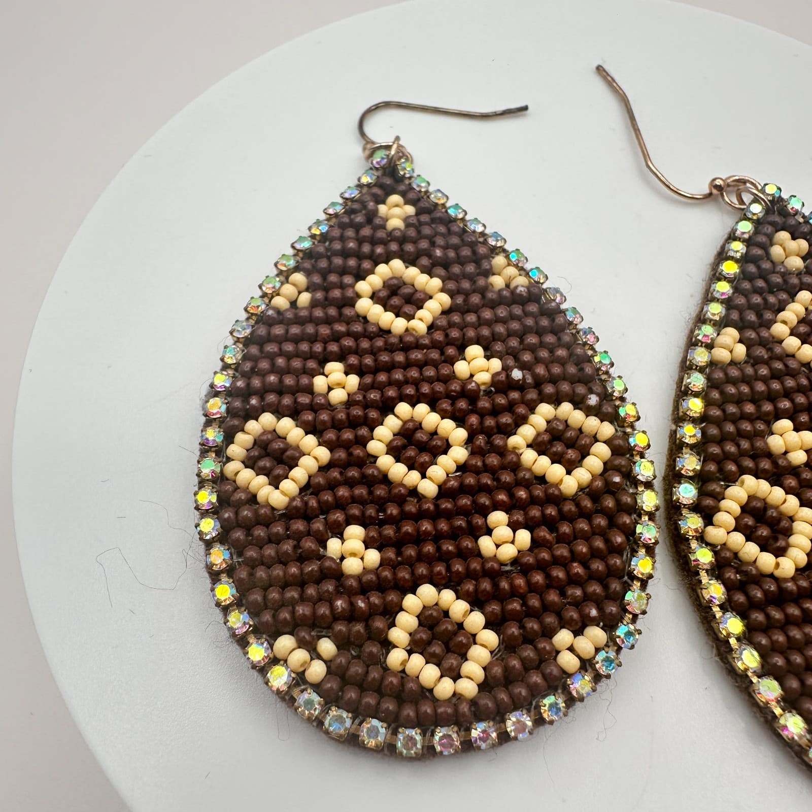 Vintage 90s Brown Cream Beaded Teardrop Dangle Earrings Women's Classic Jewelry - Thumbnail 4