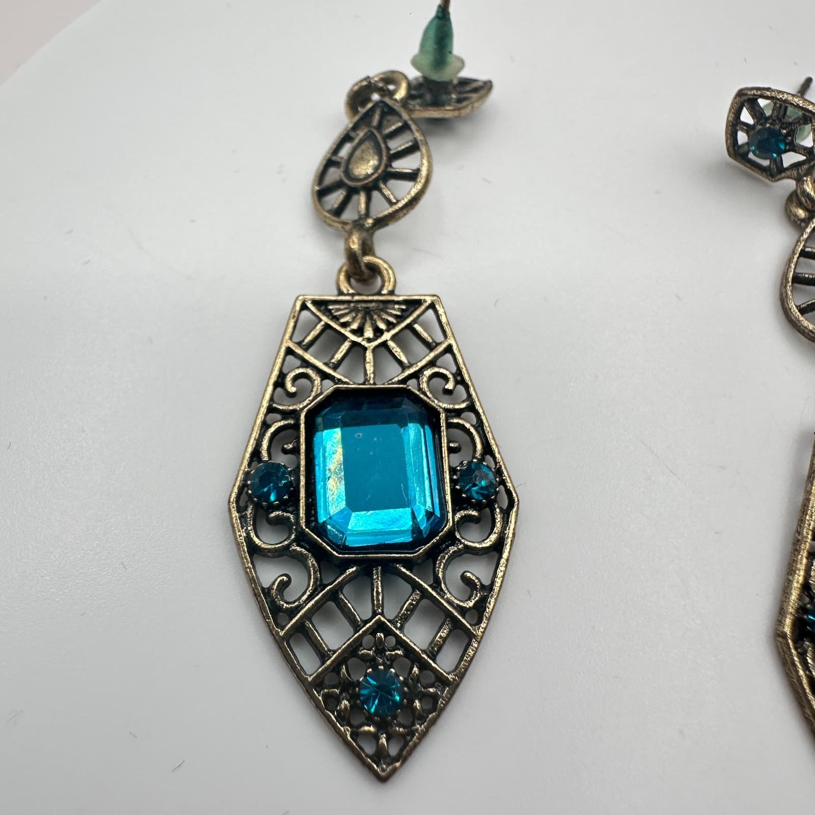 Vintage 90s Deco Aquamarine Dangle Earrings Silver Tone Filigree Classic Jewelry - Thumbnail 4