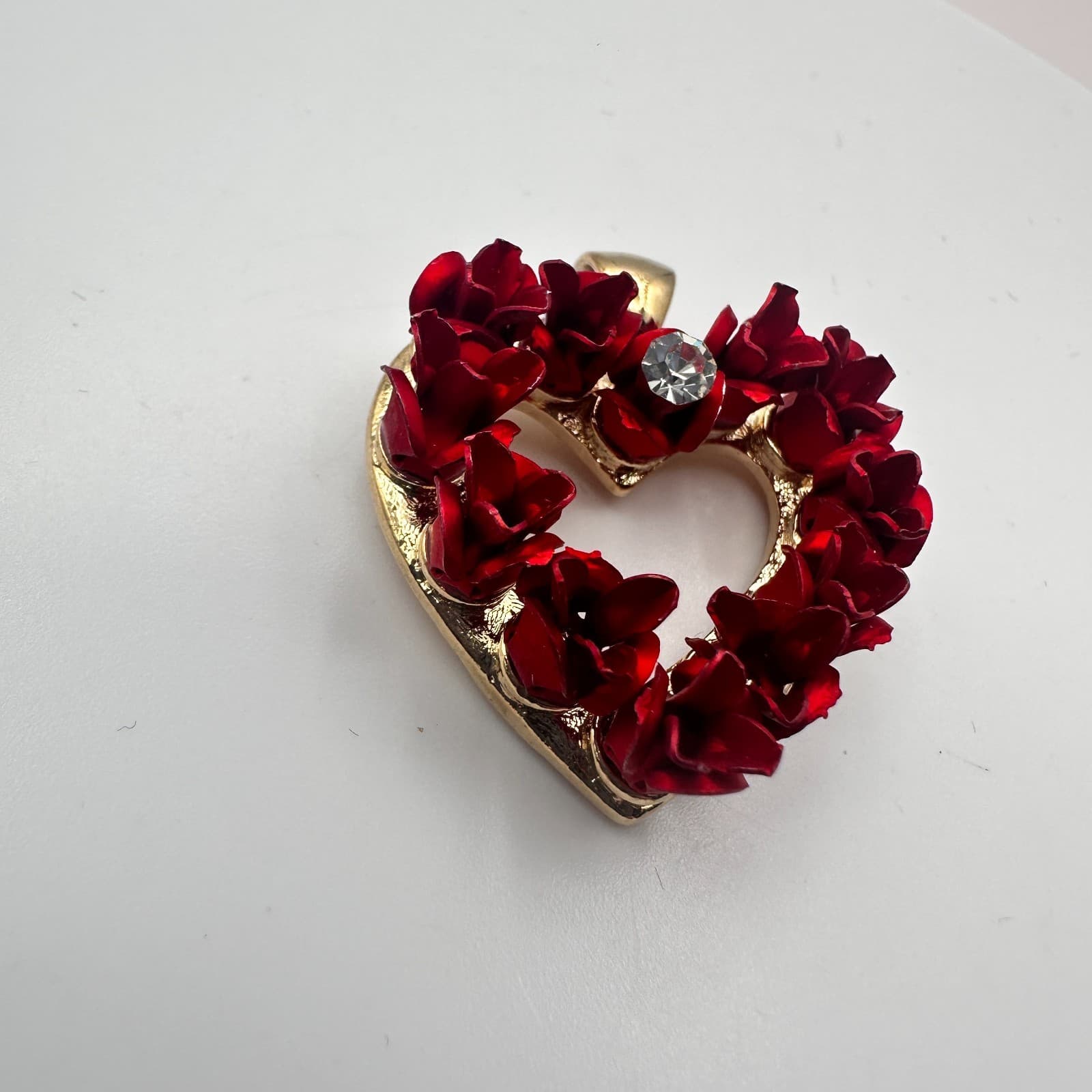 Vintage Y2K Red Rose Clear Rhinestone Floral Heart Pendant Gold Tone Jewelry - Thumbnail 4
