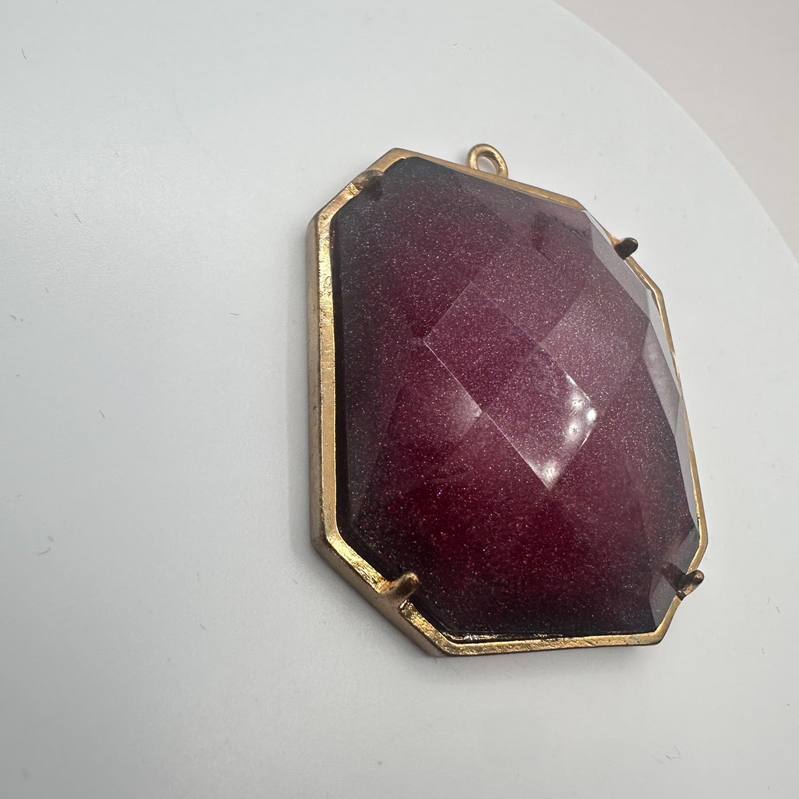 Vintage Y2K Gold Tone Burgundy Stone Octagonal Shape Pendant Women's Jewelry - Thumbnail 3