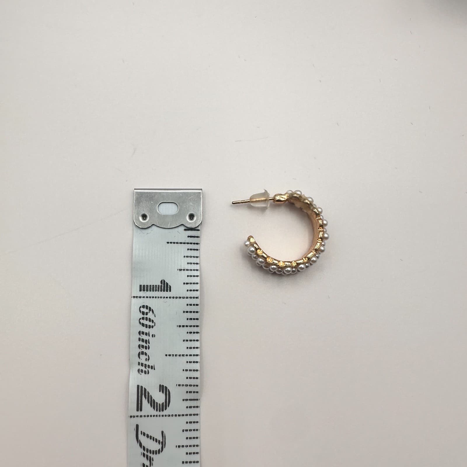 Vintage Y2K Gold Tone White Faux Pearl C-Shape Hoop Earrings Classic Jewelry - Thumbnail 6