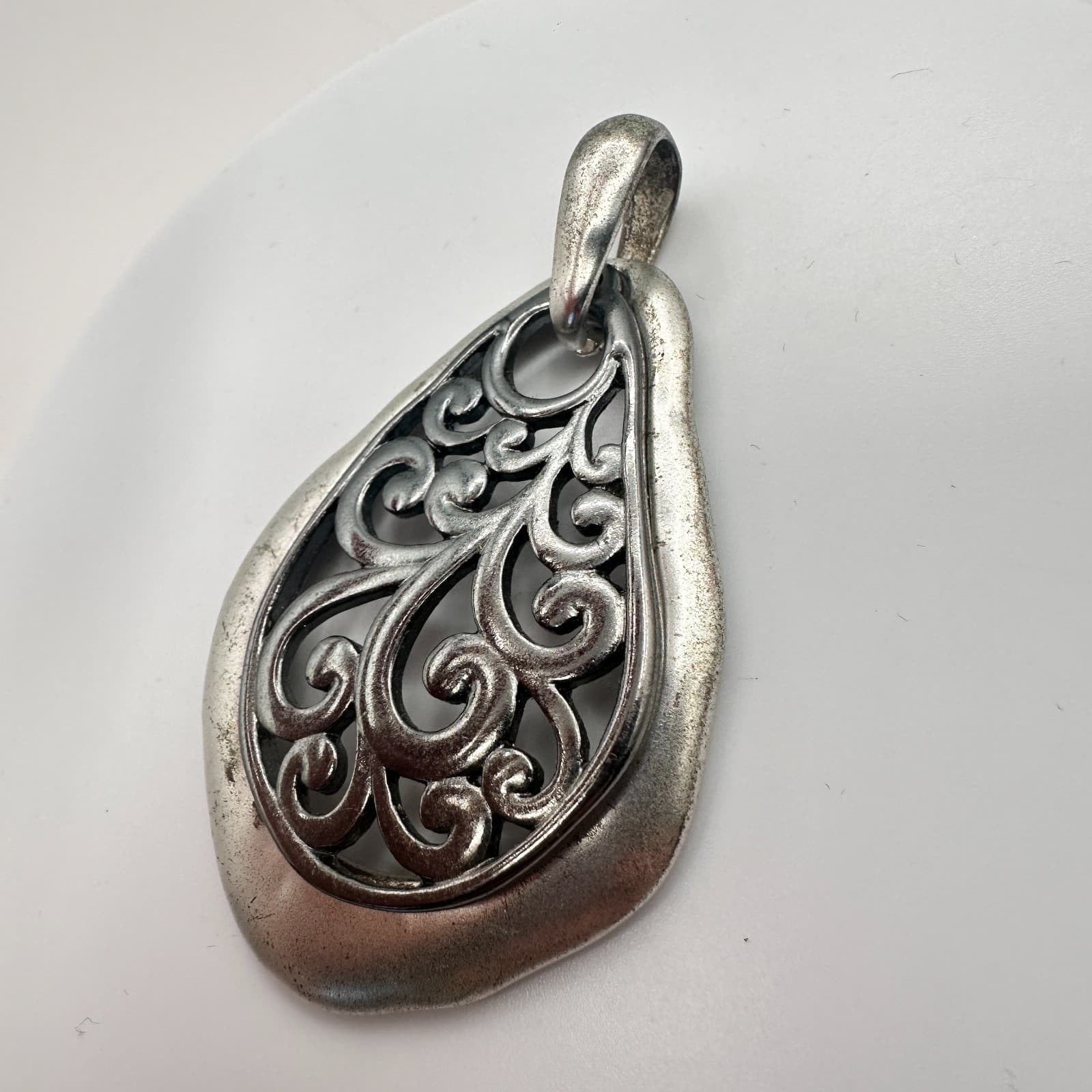 Vintage Y2K Silver Tone Filigree Openwork Teardrop Pendant Boho Women's Jewelry - Thumbnail 5